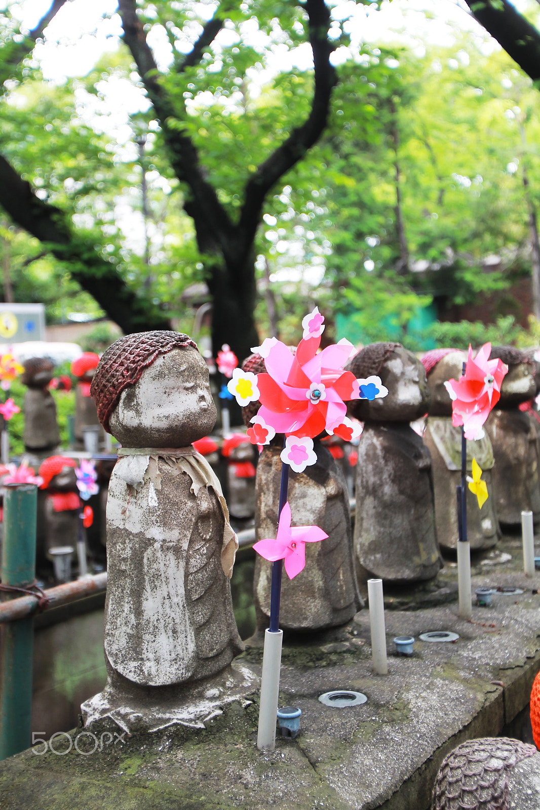 Canon EOS-1D Mark IV sample photo. Traditional statue in tokyo japan photography
