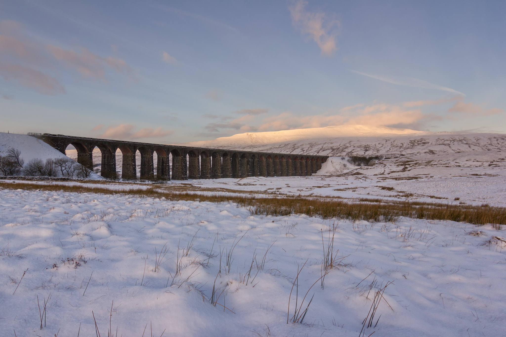 Canon EOS 550D (EOS Rebel T2i / EOS Kiss X4) + Tokina AT-X Pro 11-16mm F2.8 DX sample photo. Ribblehead at sunrise. photography