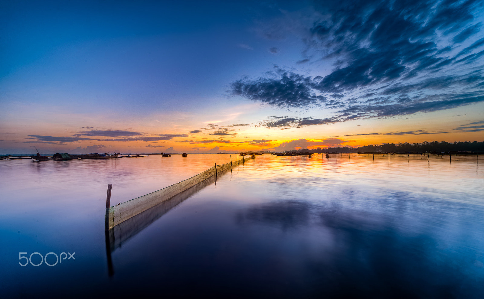 Sigma 12-24mm F4.5-5.6 EX DG Aspherical HSM sample photo. Lead to sunries photography