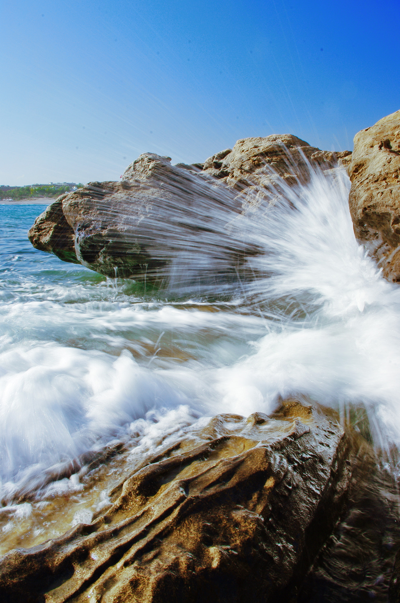 Samsung GX-20 sample photo. Breaking wave photography