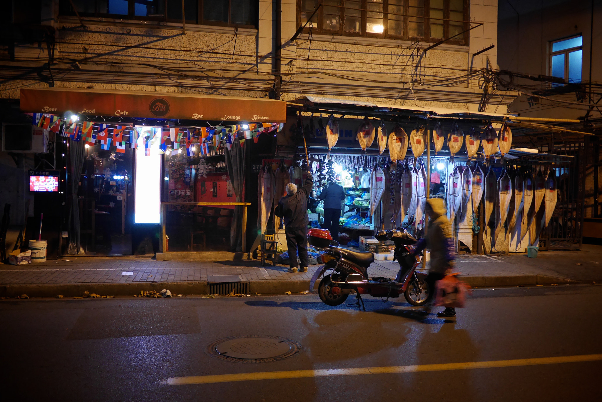 Panasonic DMC-GM1S + Panasonic Lumix G 14mm F2.5 ASPH sample photo. Danshui rd. shanghai photography