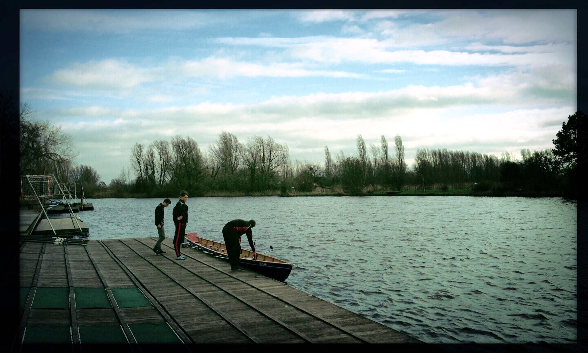 Hipstamatic 304 sample photo. Ready, when you are | the rowers. photography