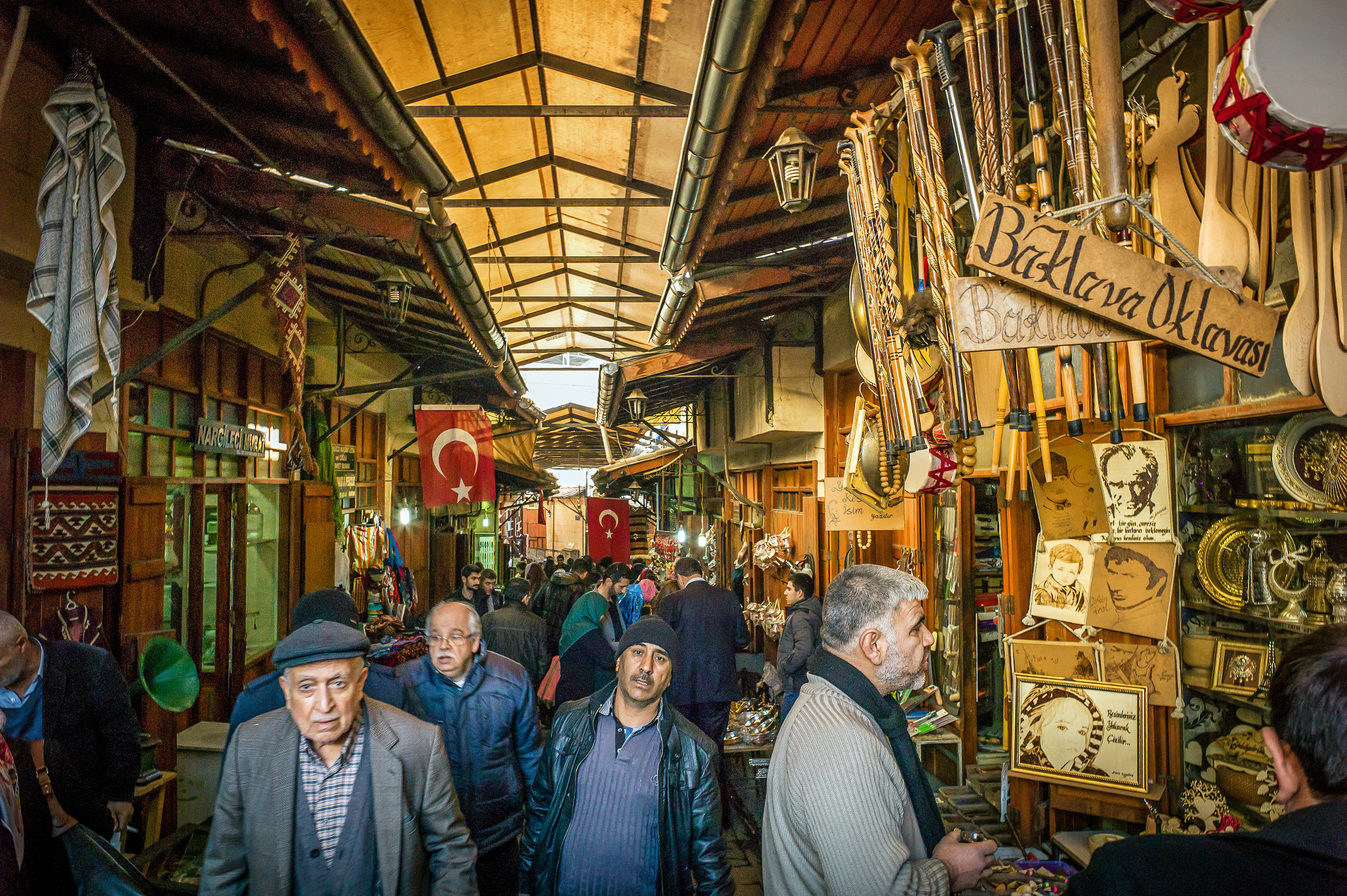Leica M9 + Leica Elmarit-M 24mm F2.8 ASPH sample photo. Copper market photography