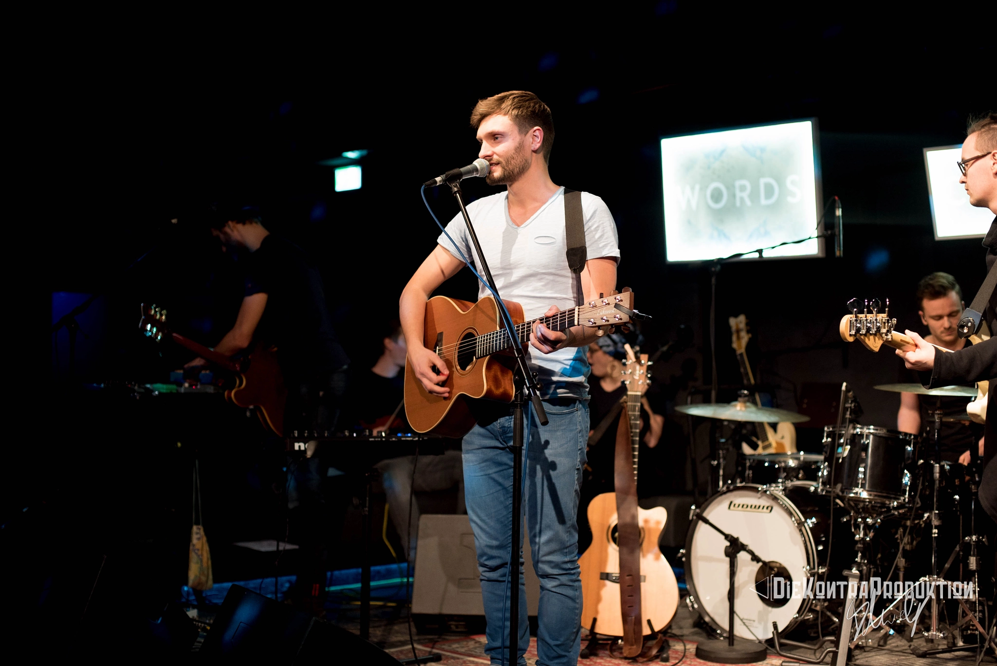 Minolta AF 50mm F1.4 [New] sample photo. Franz white - release concert photography