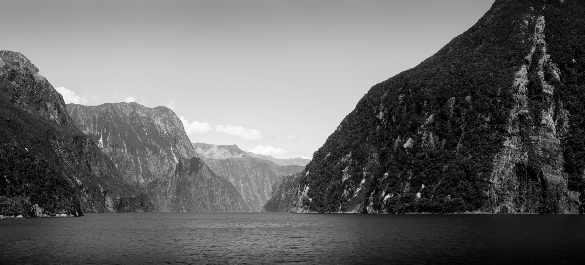 Sony a7R + Sigma ZOOM-alpha 35-135mm F3.5-4.5 sample photo. Milford sound photography