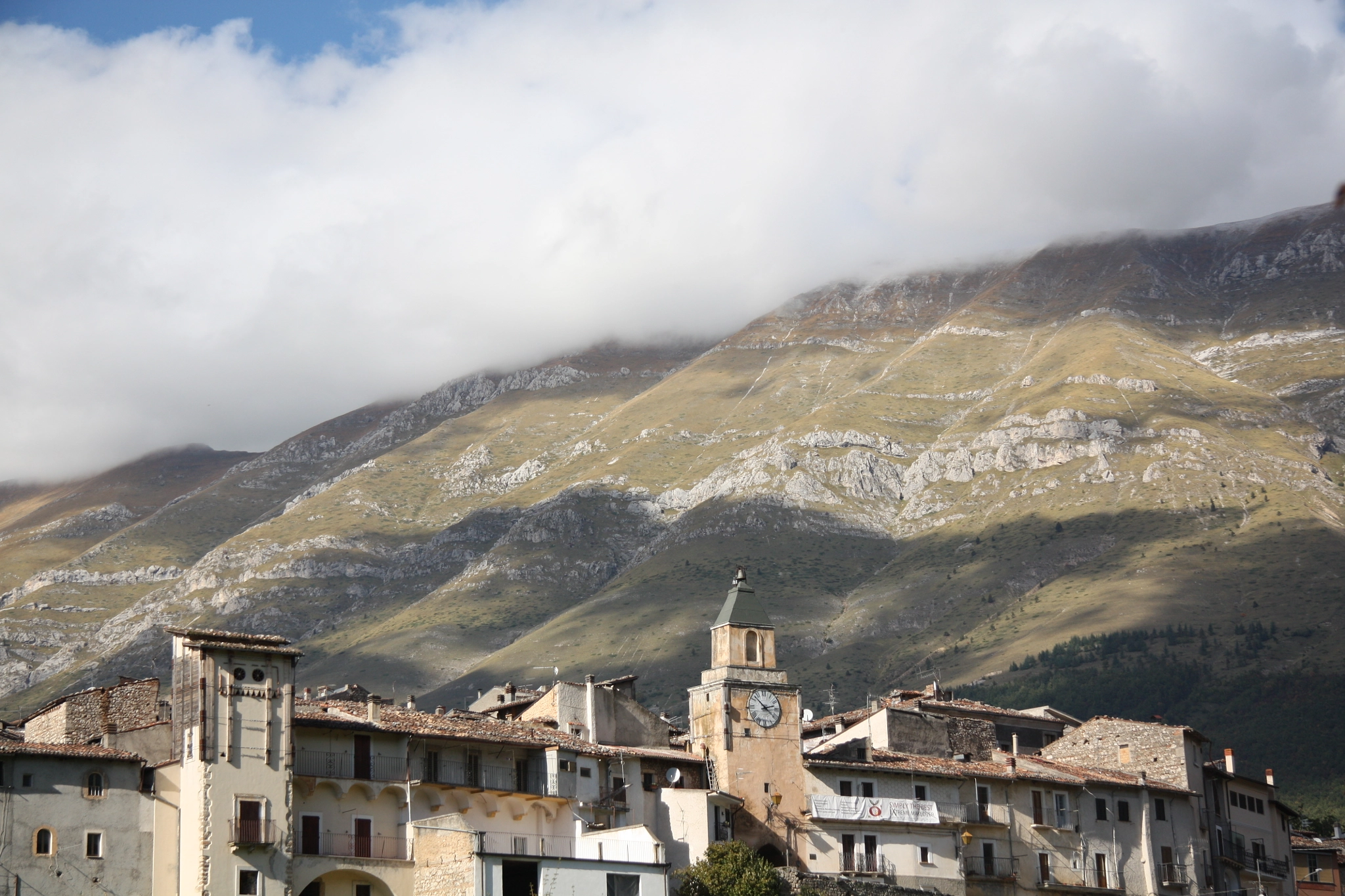 Canon EOS 450D (EOS Rebel XSi / EOS Kiss X2) sample photo. L'aquila, abruzzo photography