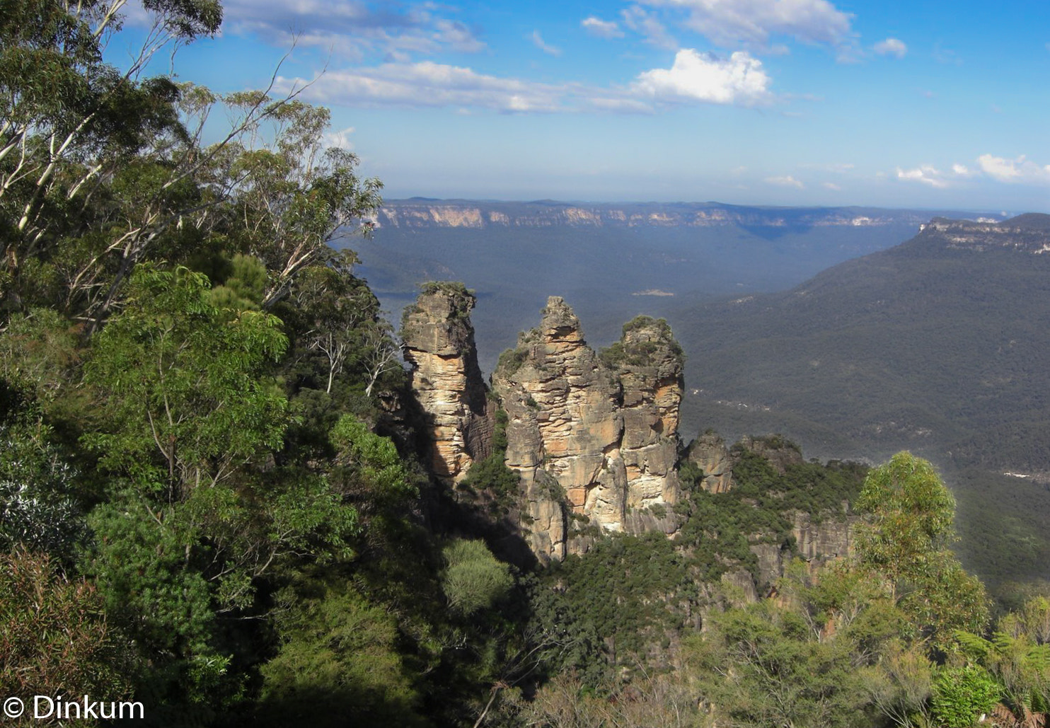CASIO EX-Z1050 sample photo. Blue mountains photography