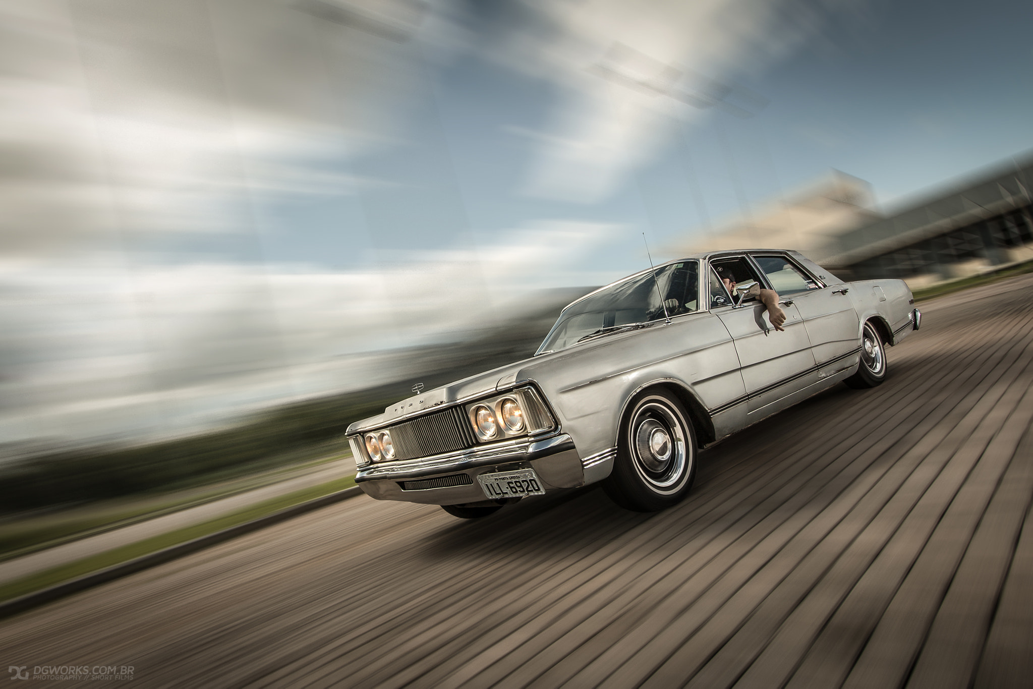 Canon EF-S 10-22mm F3.5-4.5 USM sample photo. Ford landau 76' photography