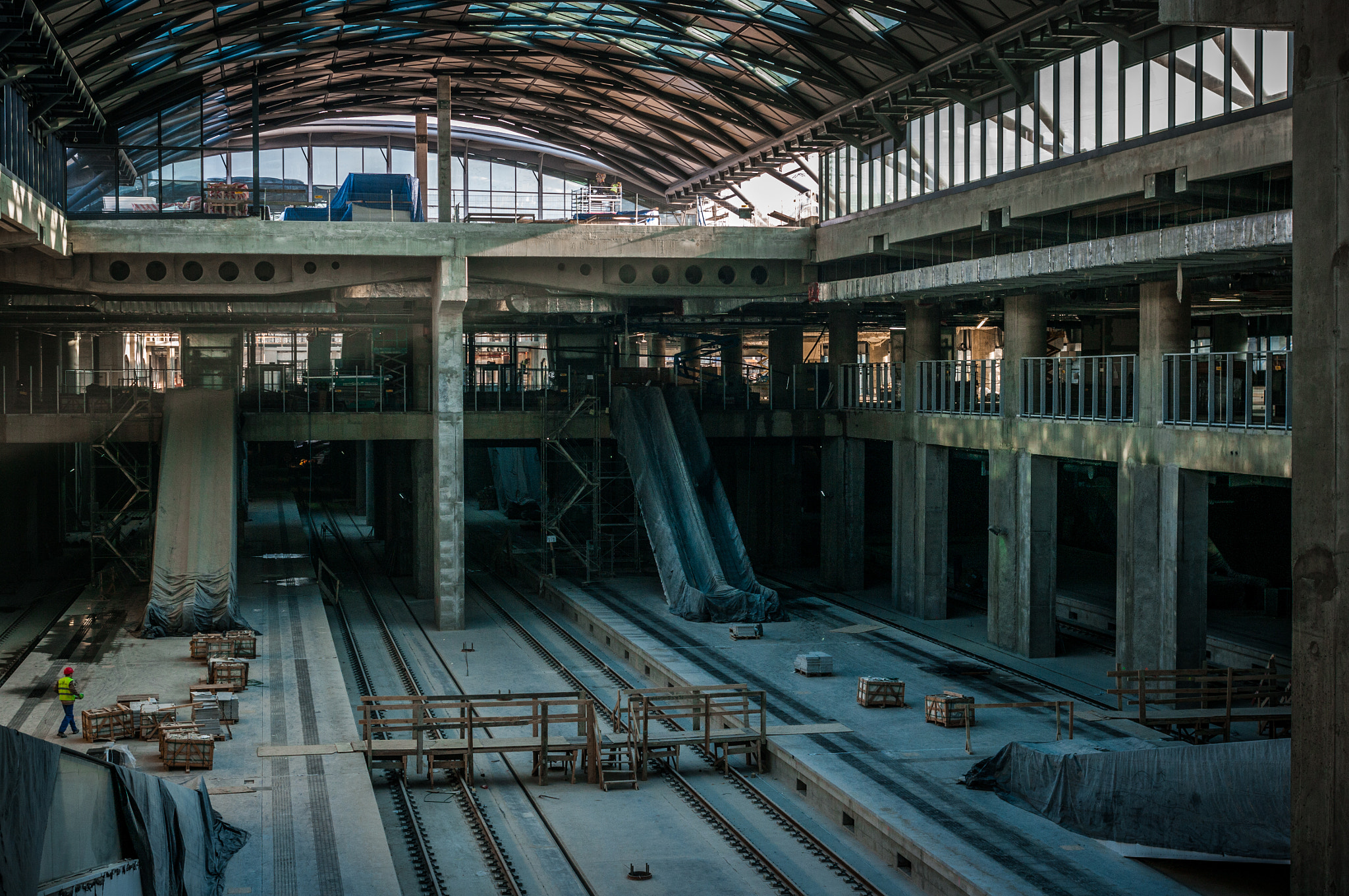 Pentax K20D + Pentax smc DA 35mm F2.4 AL sample photo. Railway station in lodz photography