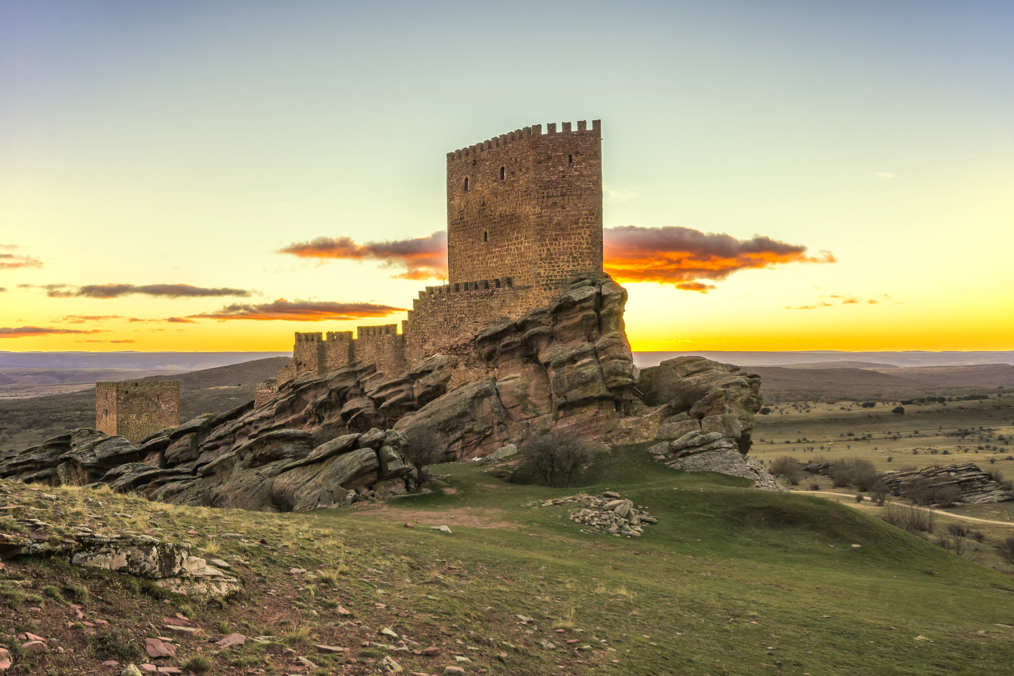 Sigma AF 10-20mm F4-5.6 EX DC sample photo. Castillo de zafra photography
