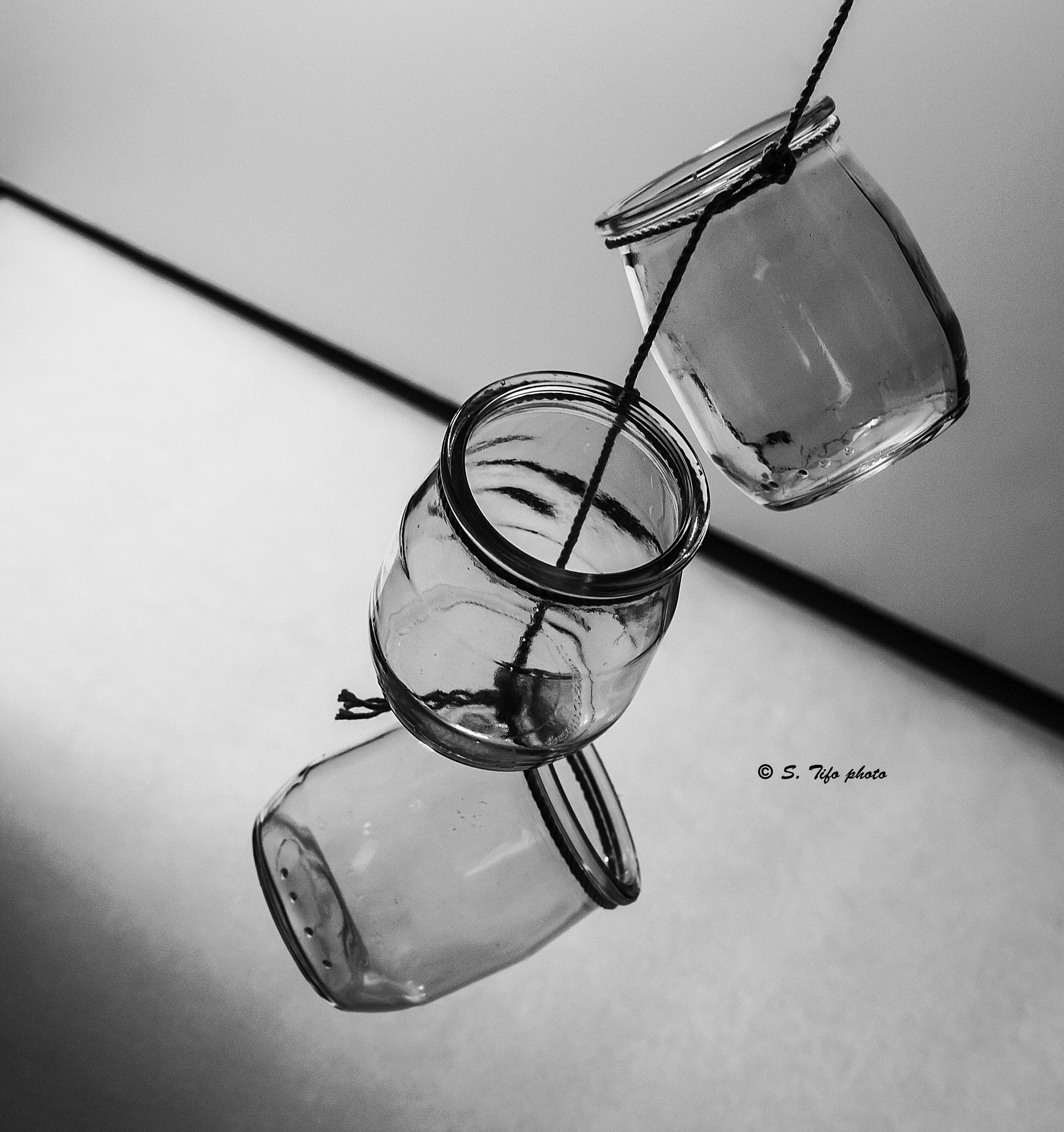 Canon EF-S 60mm F2.8 Macro USM sample photo. Suspendus ... photography