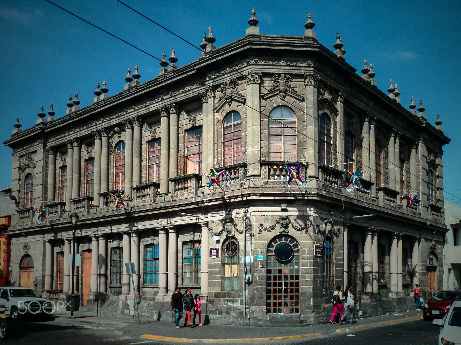 Samsung PL170,PL171 / VLUUPL170,PL171 sample photo. Old building on a corner of guadalajara, mexico photography