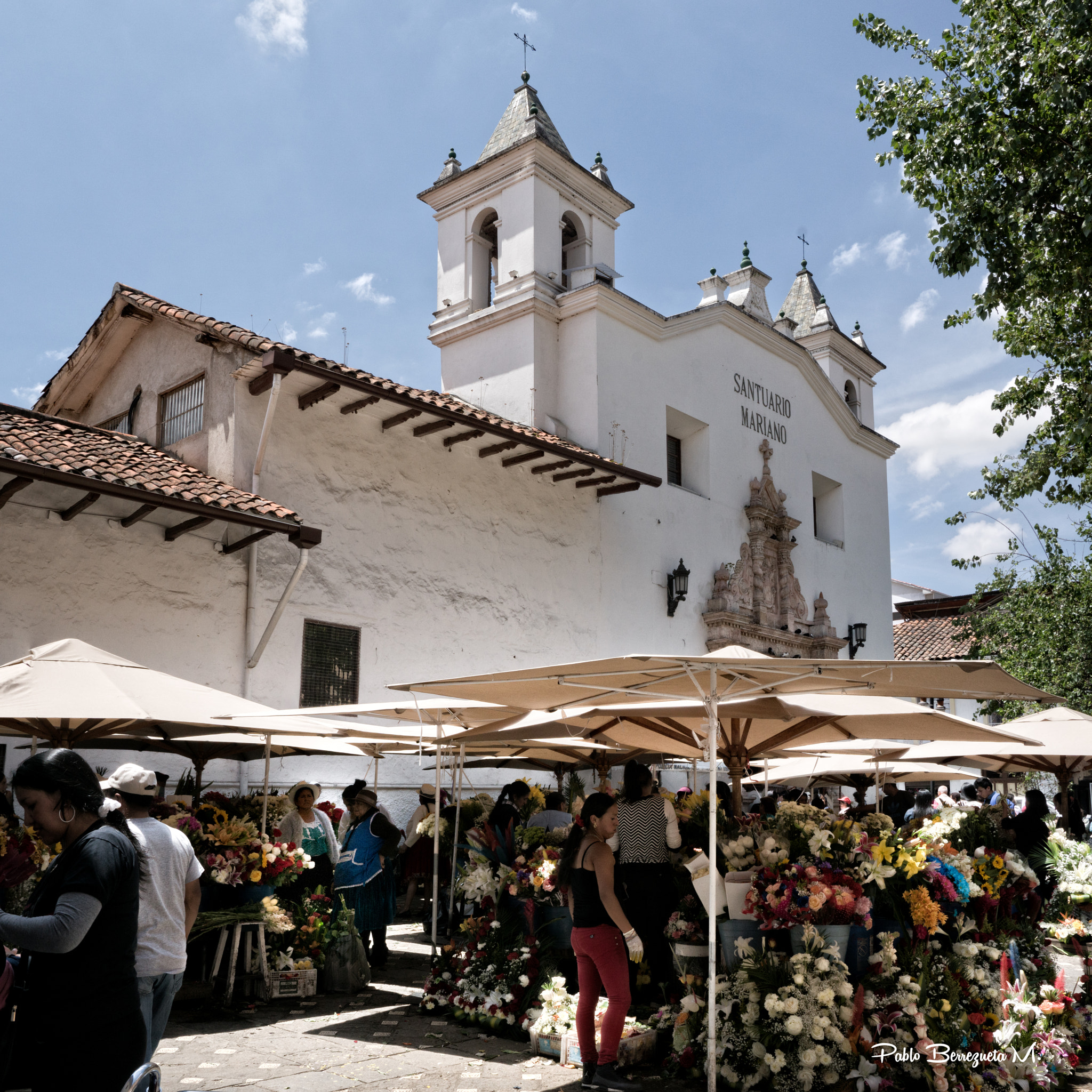 Sony ILCA-77M2 sample photo. Plaza de las flores cuenca ecuador photography