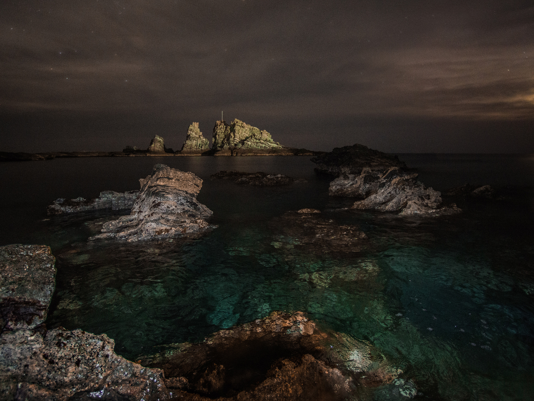 Nikon D800 + Nikon AF Nikkor 14mm F2.8D ED sample photo. Night colours photography