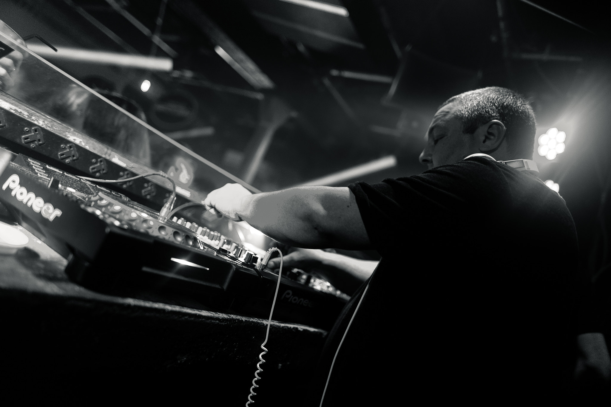 Sigma 24mm F1.4 DG HSM Art sample photo. Trance sanctuary new year's day 2016 photography
