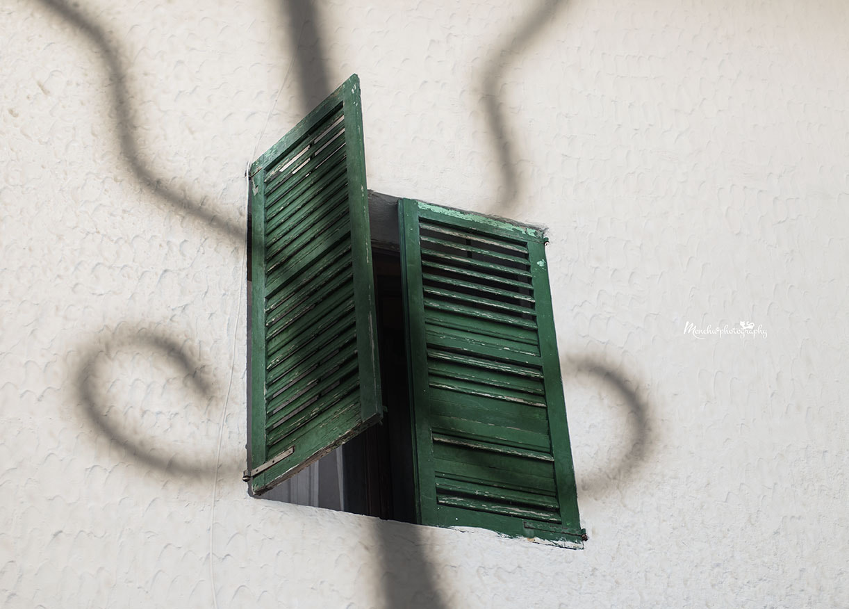 EF28-70mm f/2.8L USM sample photo. Shadow photography