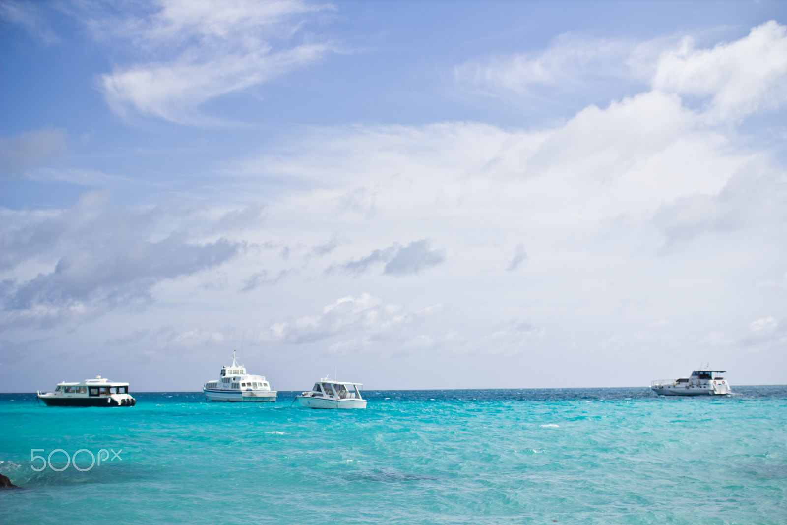 Canon EOS 60D + Canon EF 35mm F1.4L USM sample photo. Maldives island kuramathi photography