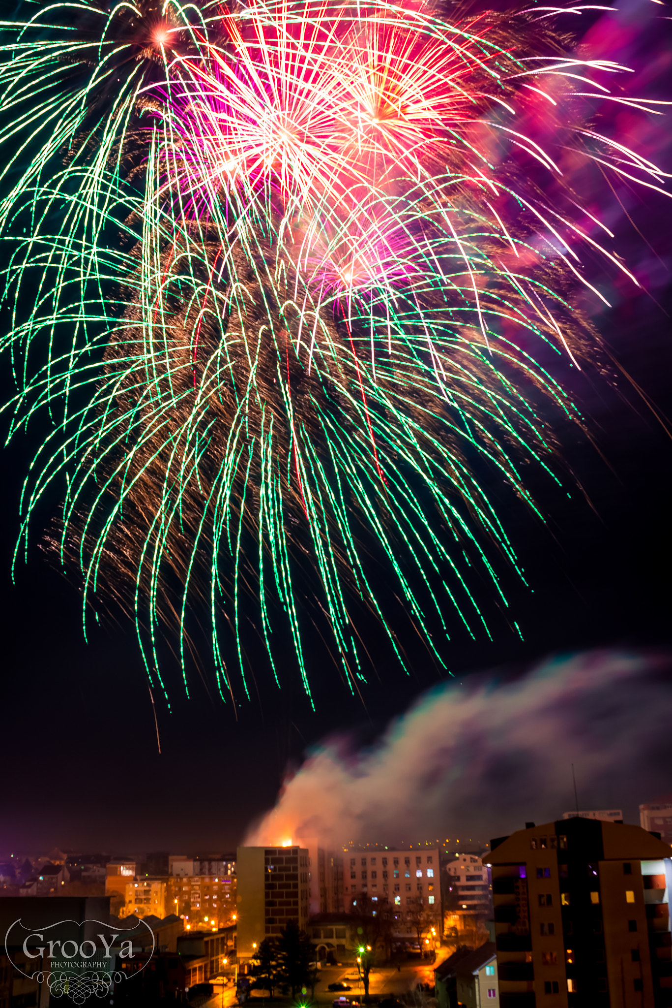 AF Zoom-Nikkor 28-85mm f/3.5-4.5 sample photo. Fireworks in kragujevac photography