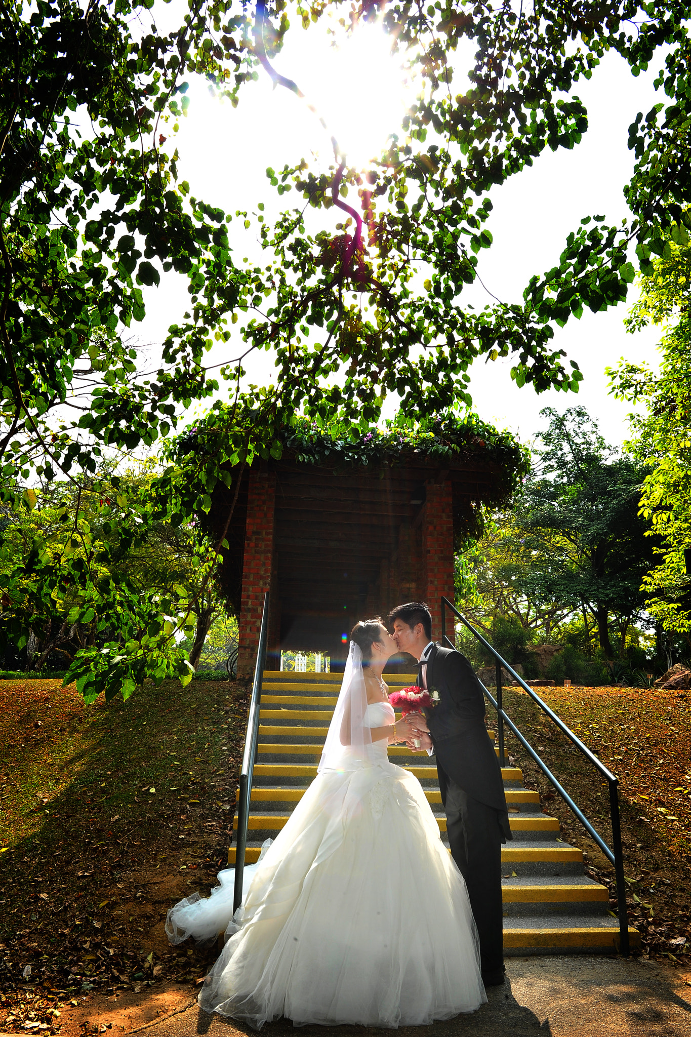 Nikon D3S + Nikon AF-S Nikkor 24mm F1.4G ED sample photo. Muse+hues wedding photography