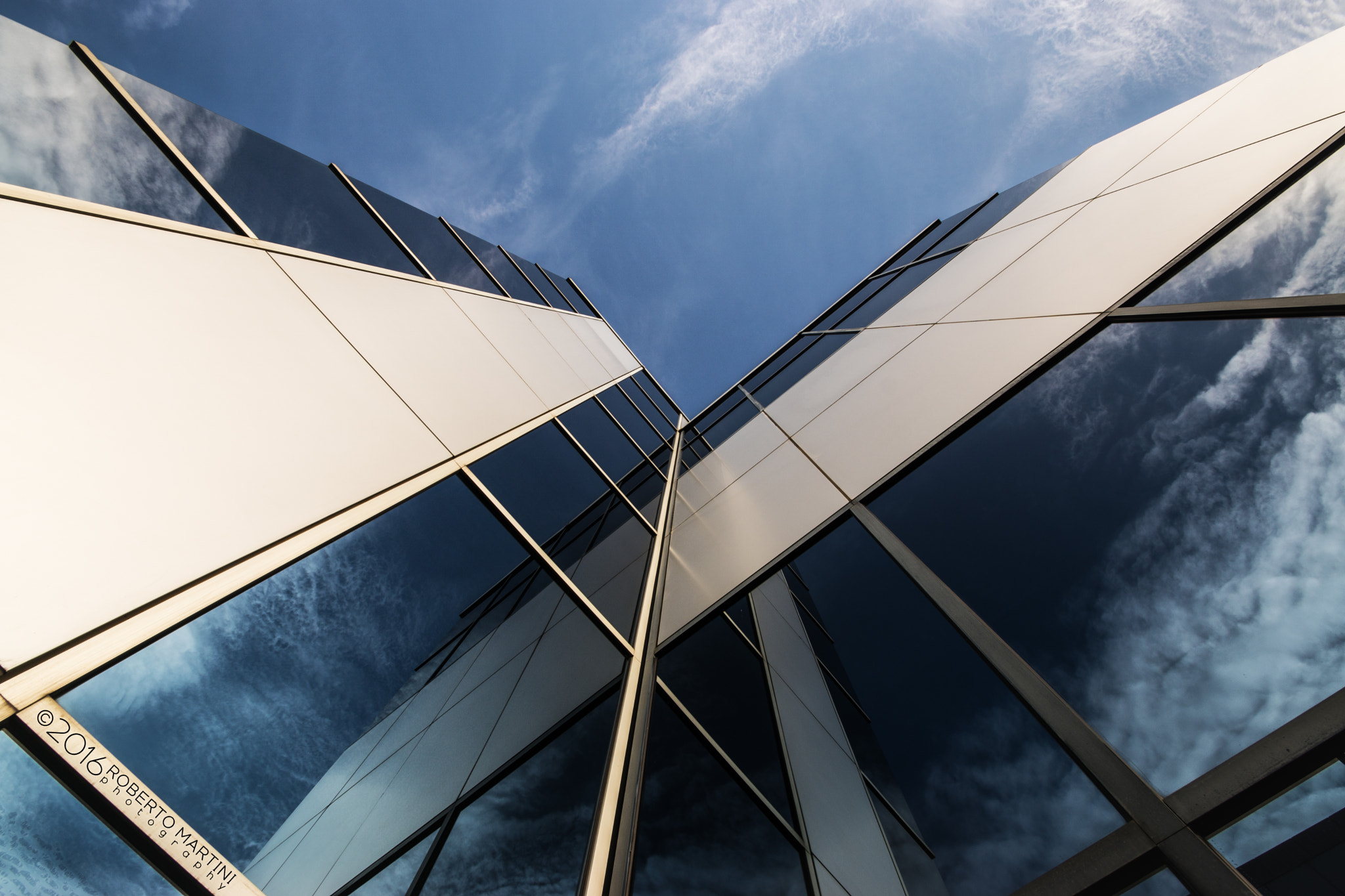 Sony ILCA-77M2 sample photo. Glass building photography