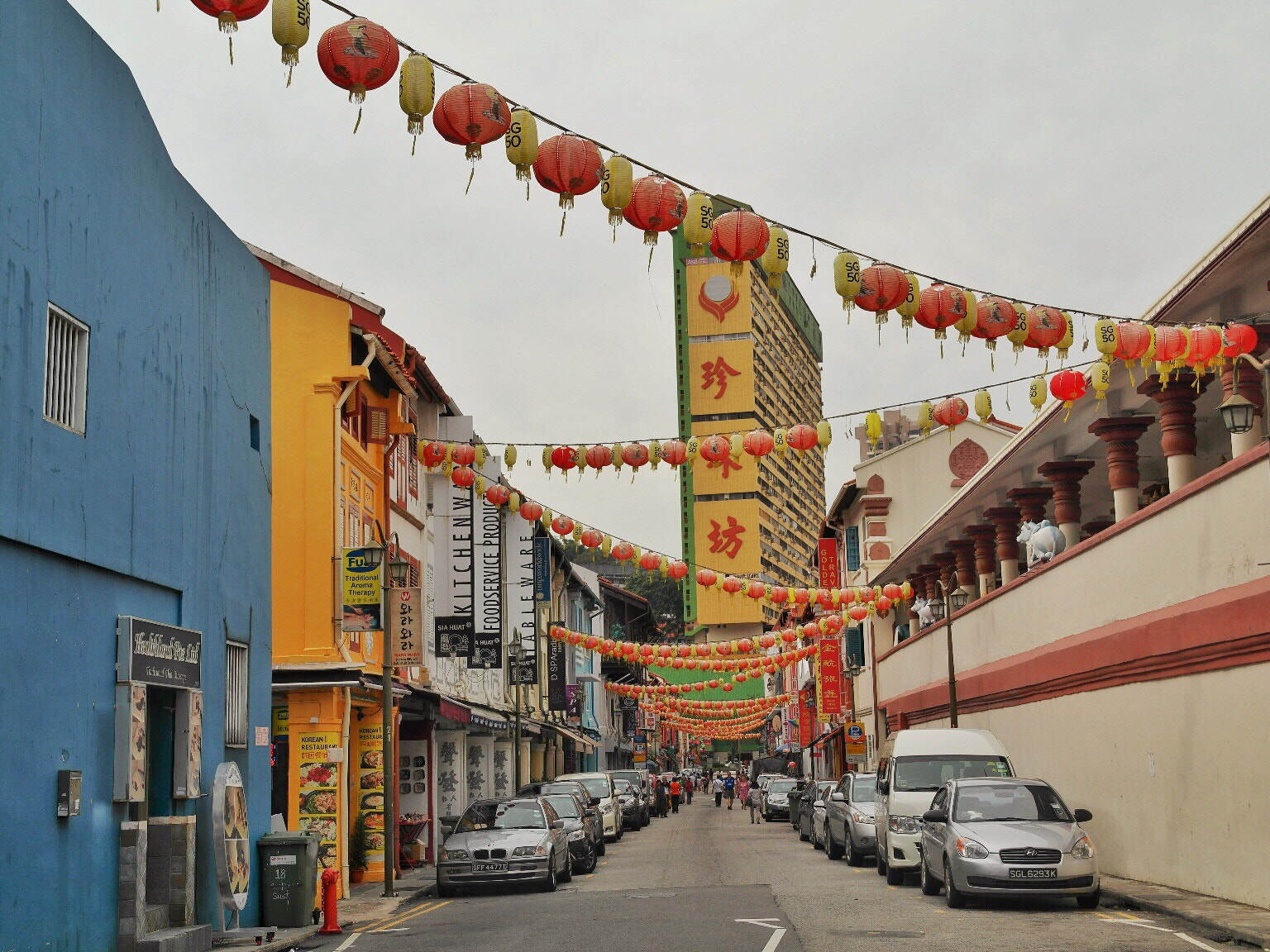 Samsung NX210 sample photo. Lost in chinatown photography