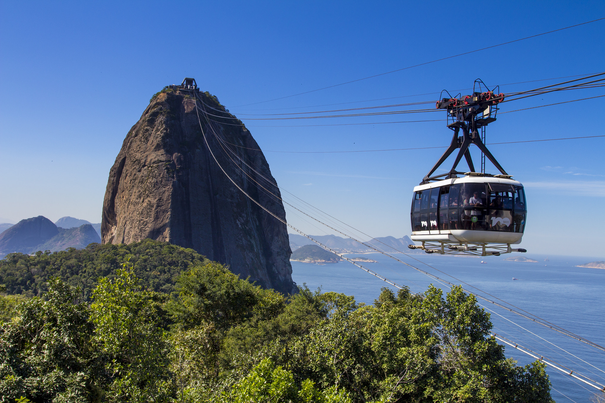 Canon EOS 650D (EOS Rebel T4i / EOS Kiss X6i) + Canon EF 17-40mm F4L USM sample photo. Sugarloaf photography