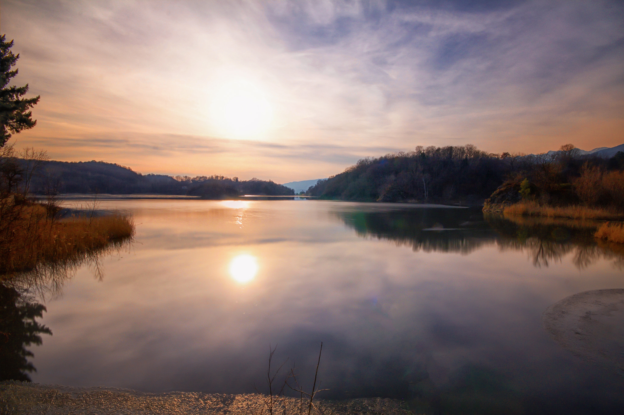 Canon EOS 1200D (EOS Rebel T5 / EOS Kiss X70 / EOS Hi) + Sigma 10-20mm F4-5.6 EX DC HSM sample photo. Lake at sunset photography