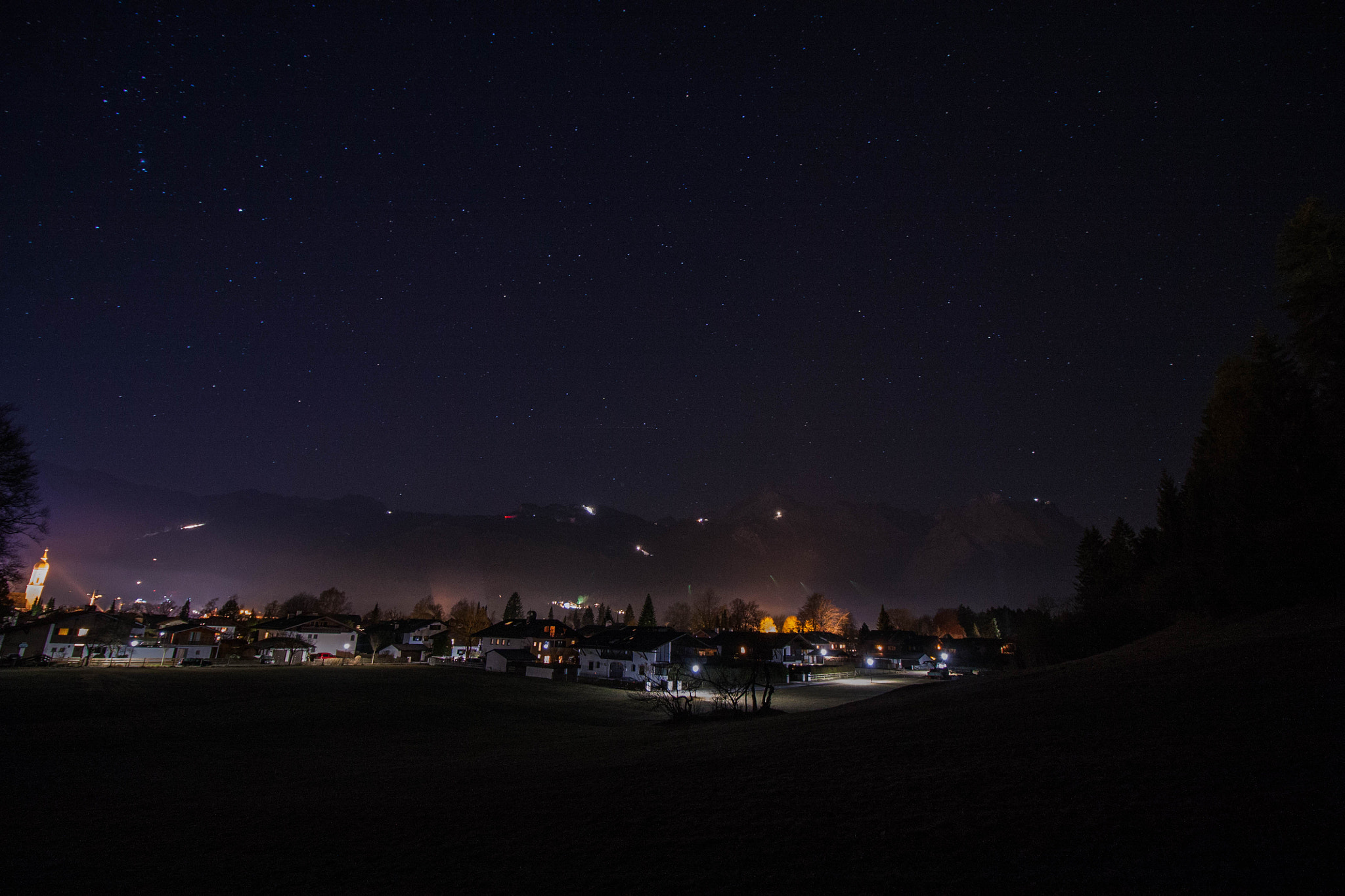 Canon EF-S 10-18mm F4.5–5.6 IS STM sample photo. Garmisch at night photography