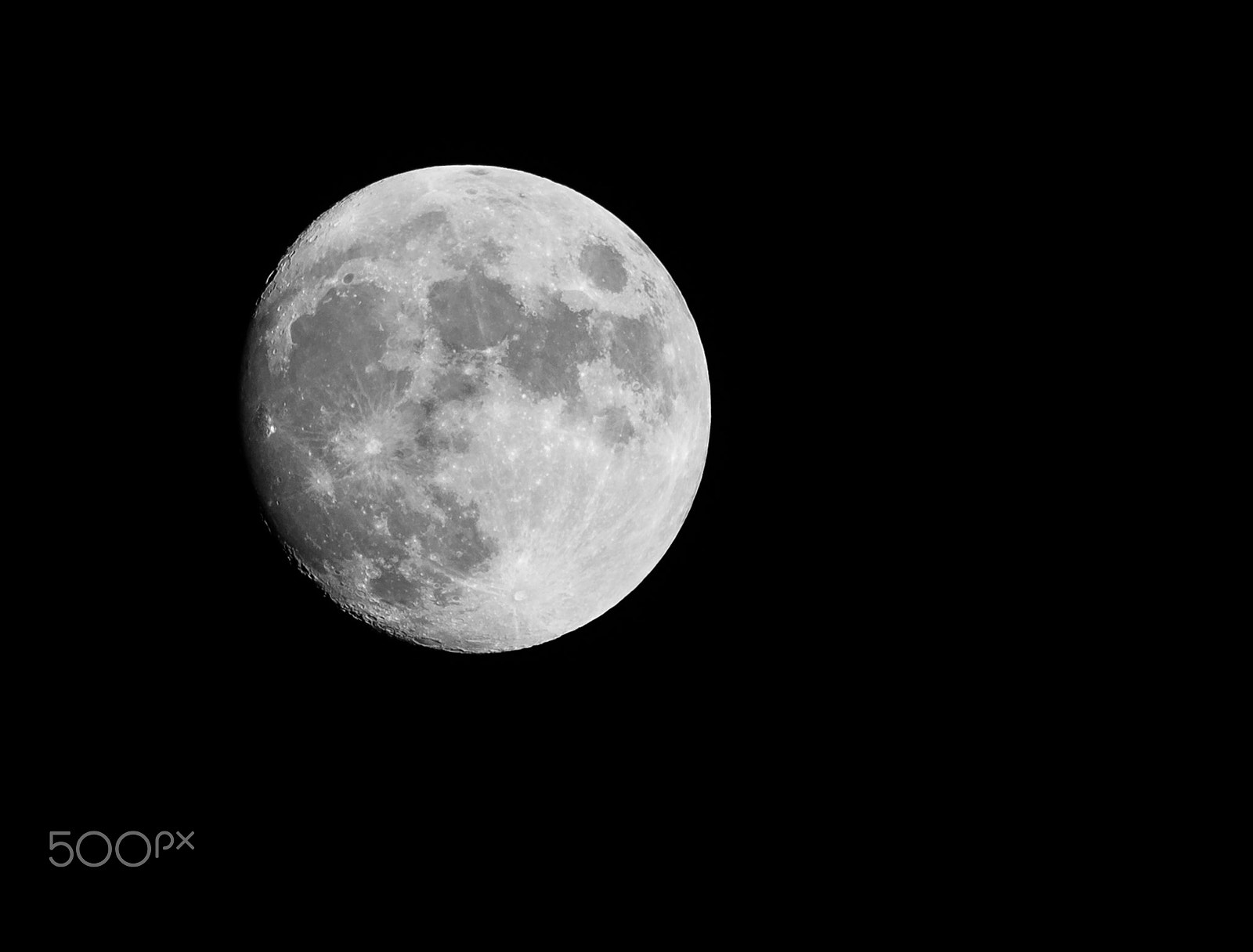 Nikon AF-S Nikkor 600mm F4D ED-IF II sample photo. Man in the full moon photography