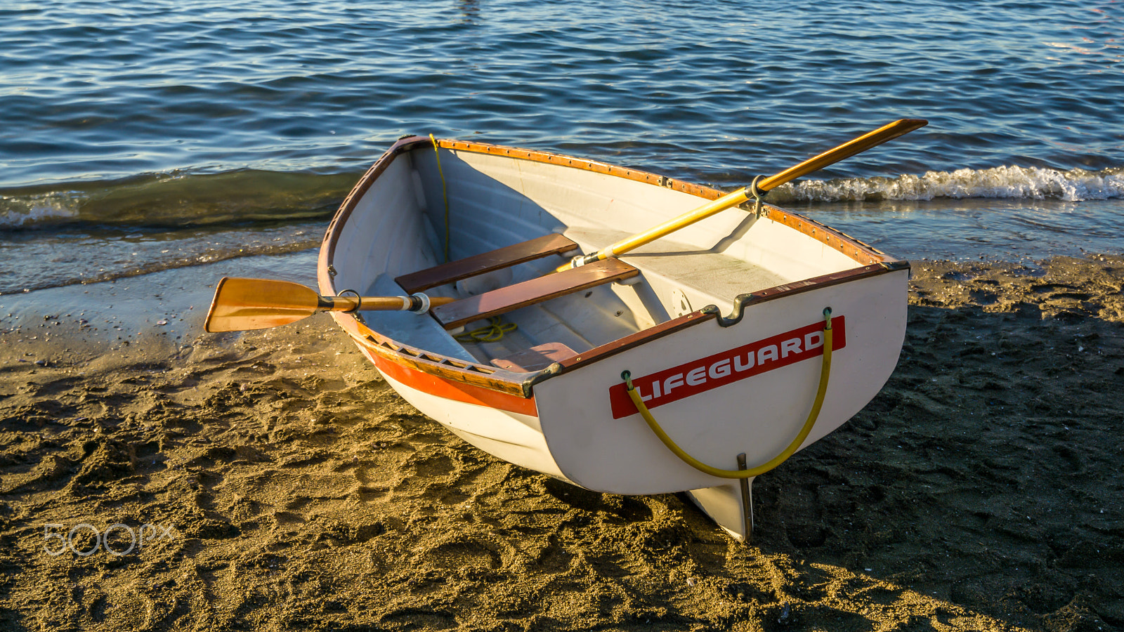 Sony a6000 + Sony Vario-Tessar T* FE 16-35mm F4 ZA OSS sample photo. Life guard boat photography