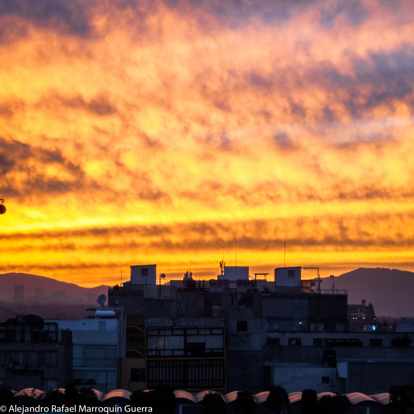 Fujifilm FinePix E550 sample photo. Sky on fire.jpg photography