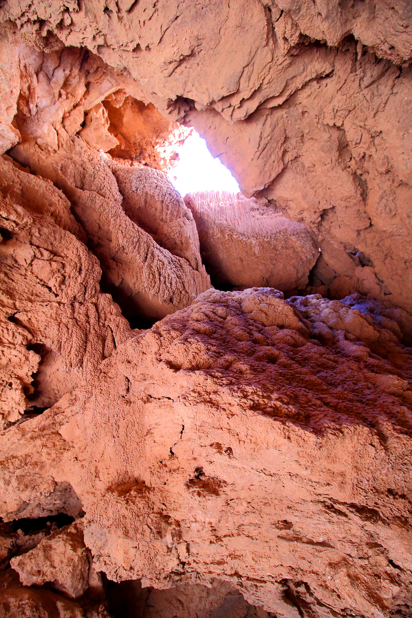 Canon EF-S 10-18mm F4.5–5.6 IS STM sample photo. Cuevas de sal photography