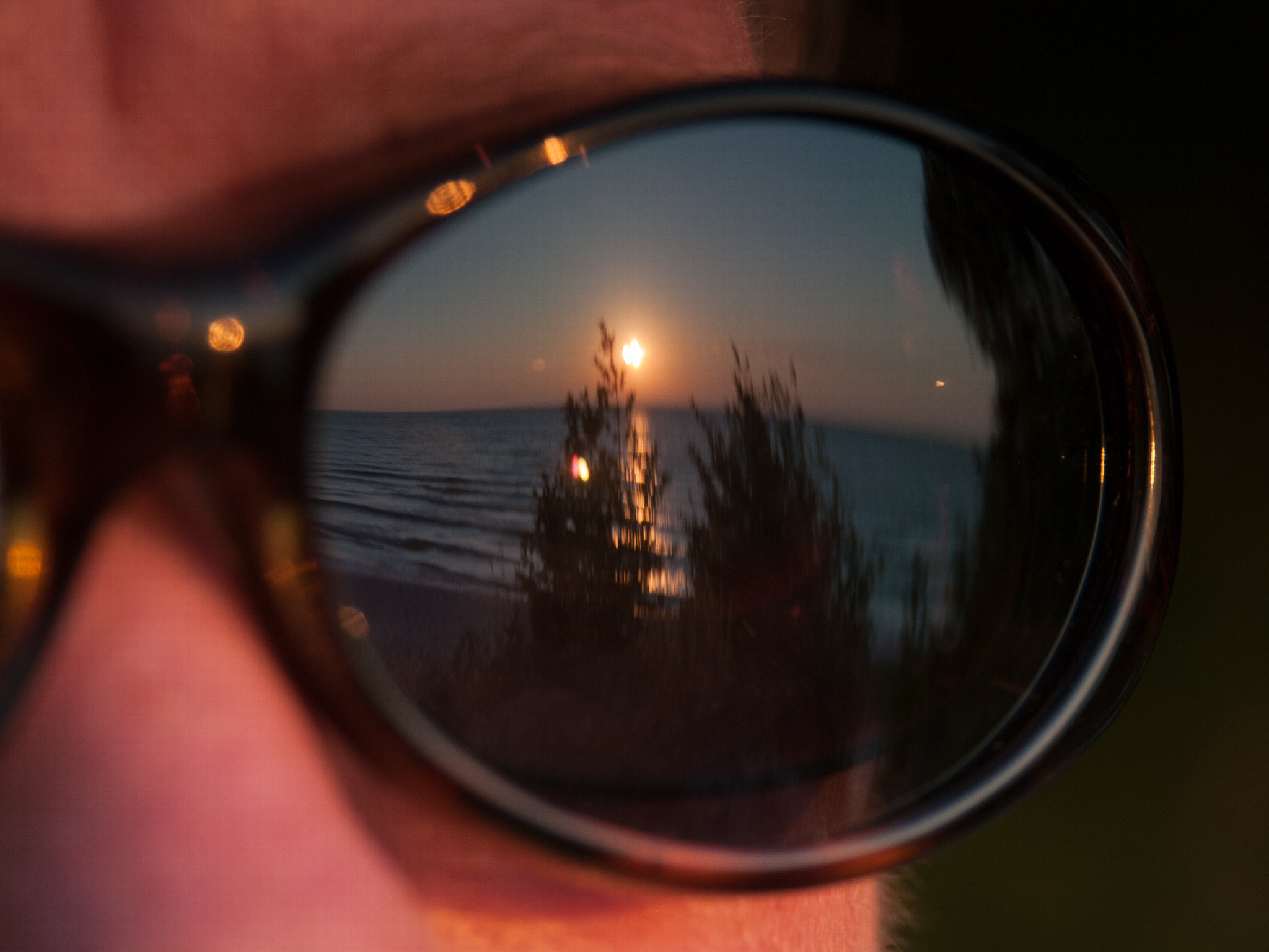 Panasonic Lumix DMC-L1 sample photo. Lake michigan sunset in sunglasses photography