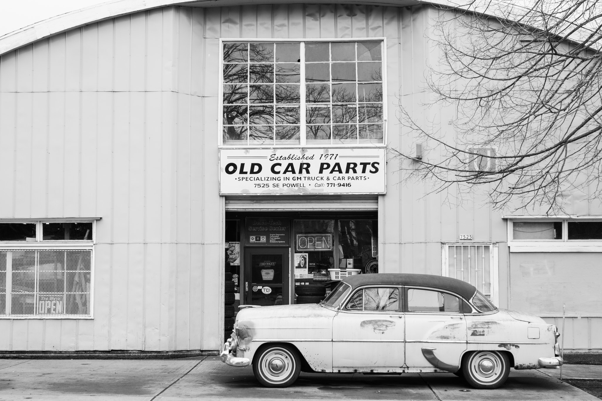 Sony ILCA-77M2 sample photo. Old car parts photography