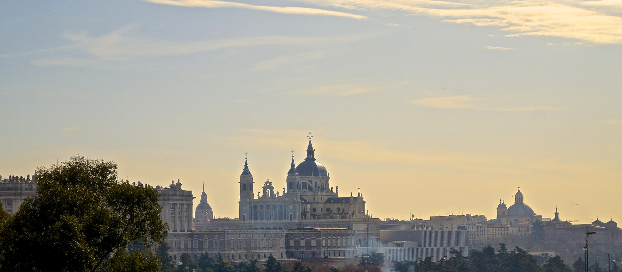 Sony DT 18-55mm F3.5-5.6 SAM sample photo. Skyline madrid. nº5. photography