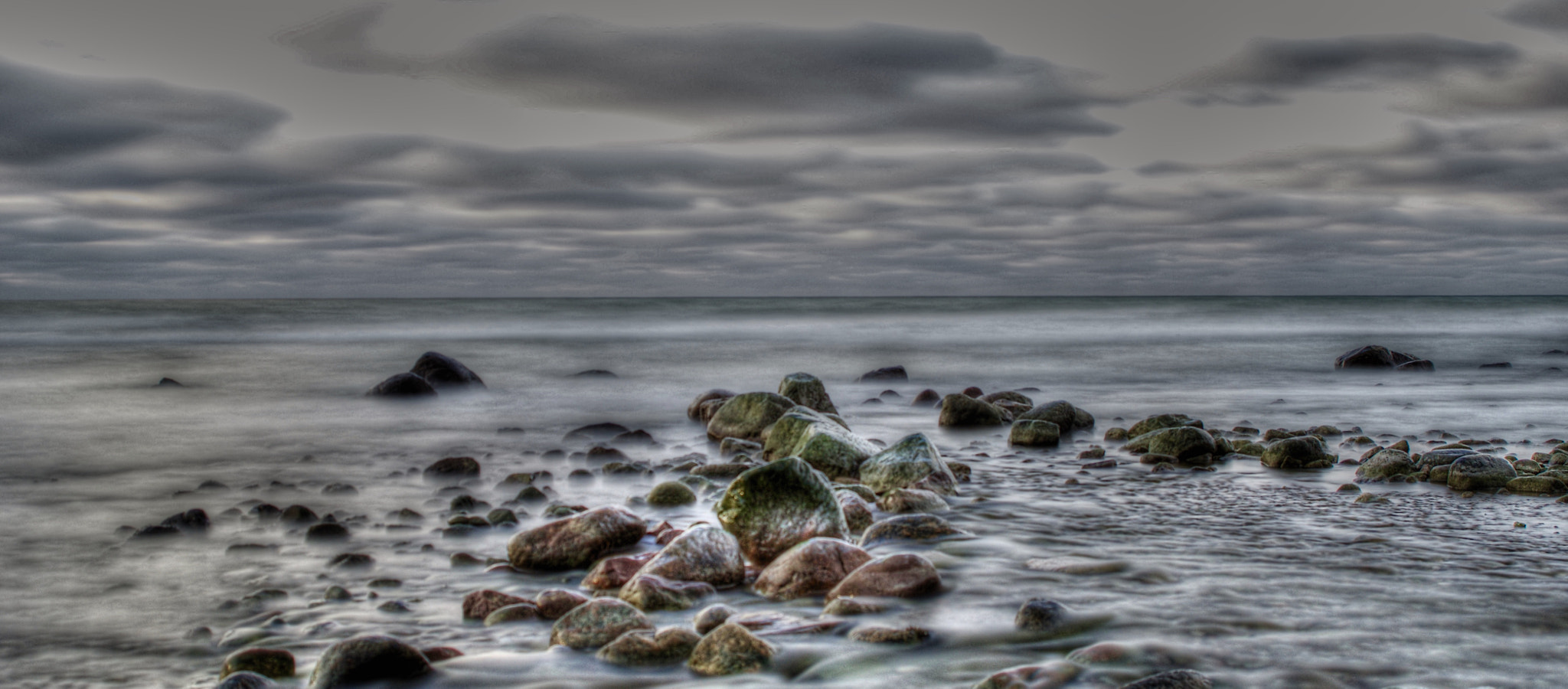 AF Zoom-Nikkor 28-105mm f/3.5-4.5D IF sample photo. Tonemapped photography