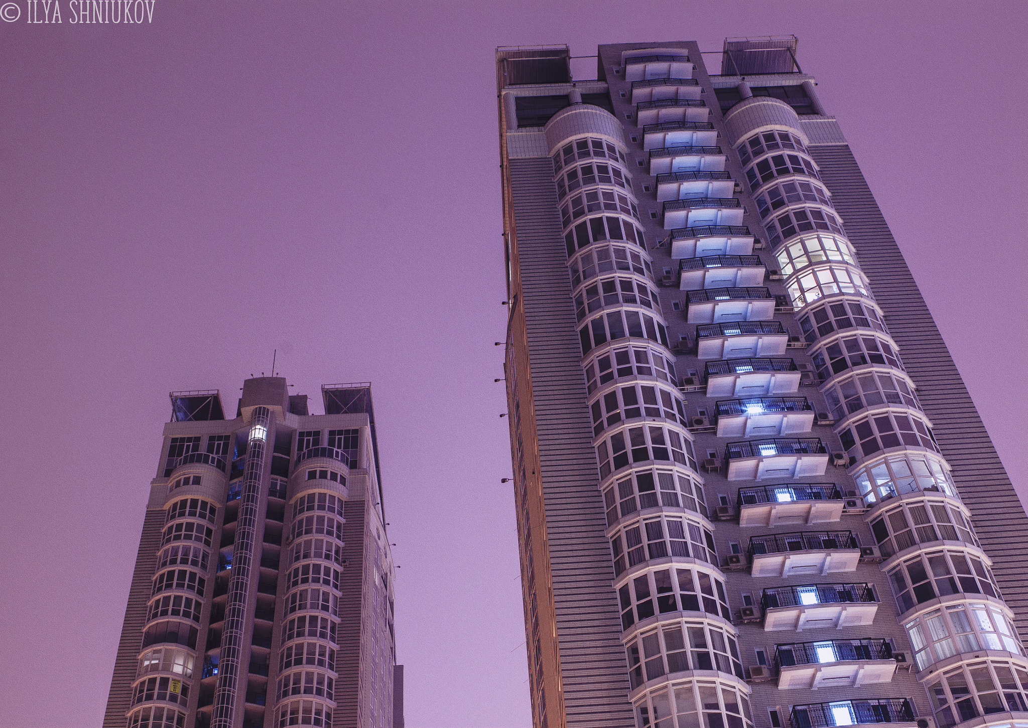 Canon EOS 500D (EOS Rebel T1i / EOS Kiss X3) sample photo. Buildings near the river photography