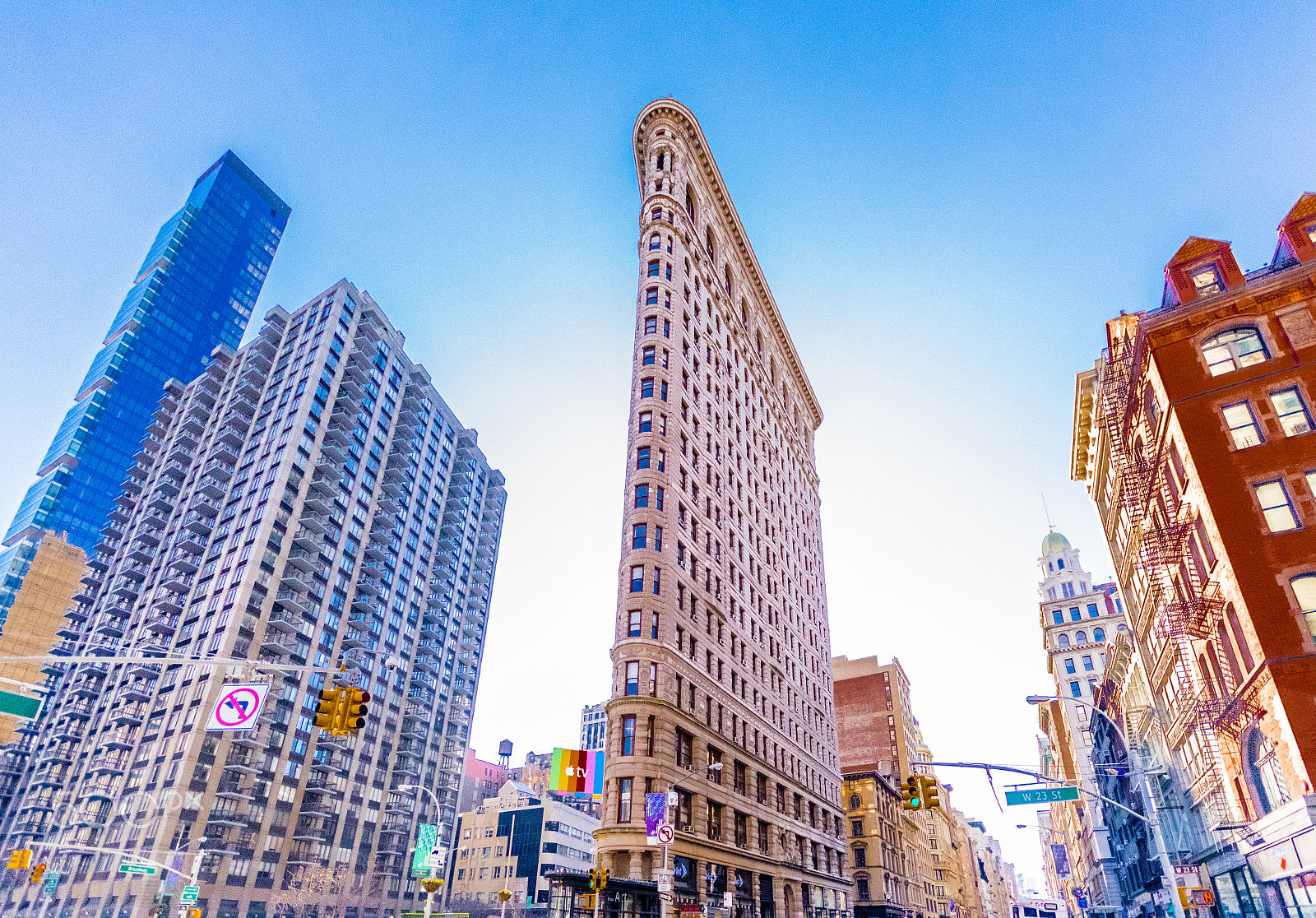 Sigma 10-20mm F4-5.6 EX DC HSM sample photo. Flatiron building, new york photography