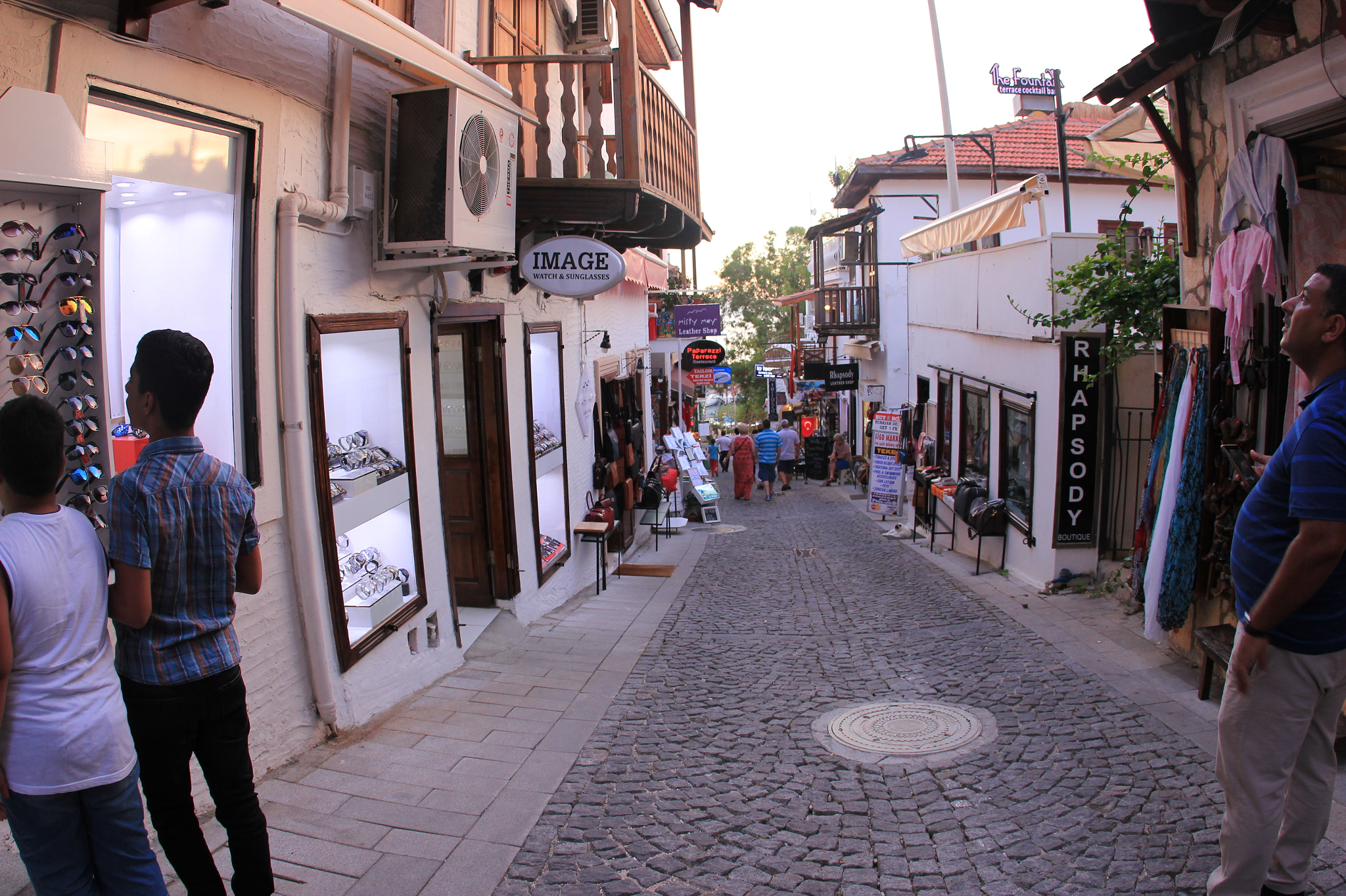 Canon EF 15mm F2.8 Fisheye sample photo. Travel photography