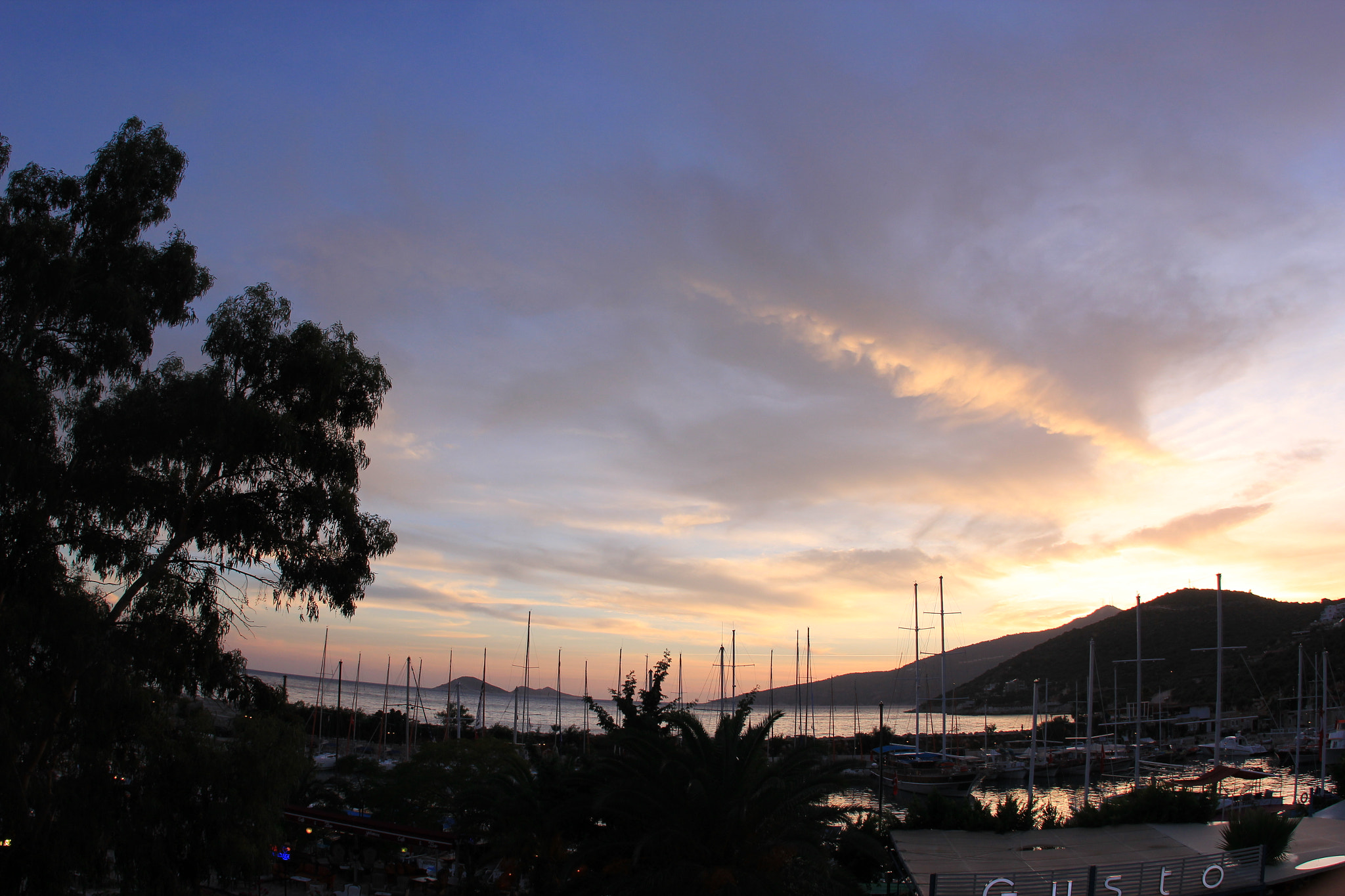 Canon EF 15mm F2.8 Fisheye sample photo. Travel photography
