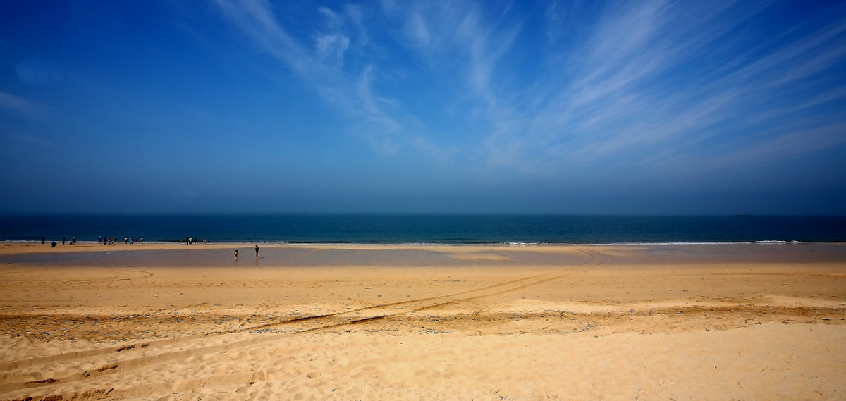 Canon EOS 5D + Canon EF 17-40mm F4L USM sample photo. Sky sea sand (sss) photography