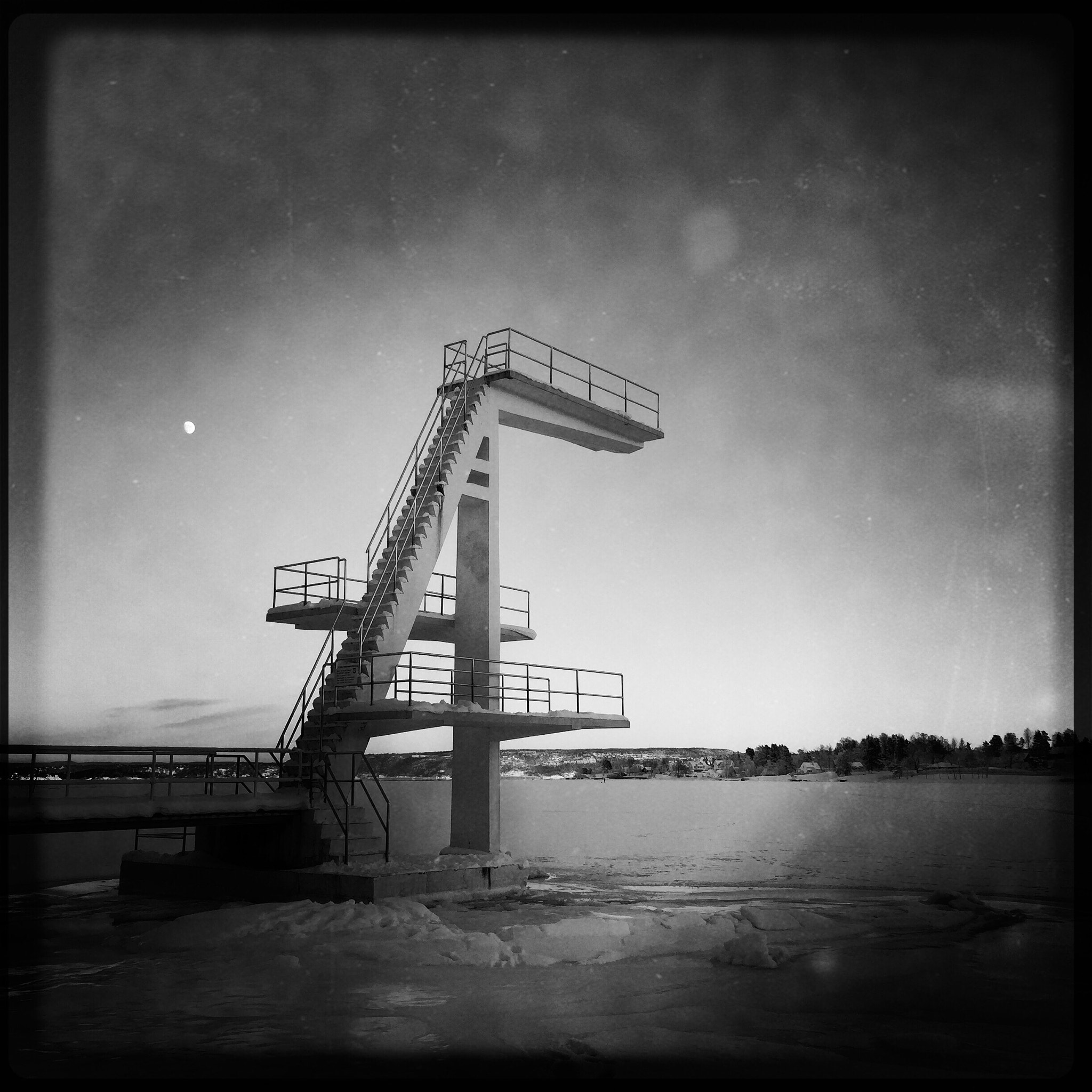 Hipstamatic 305 sample photo. What do diving towers do in the winter time? photography