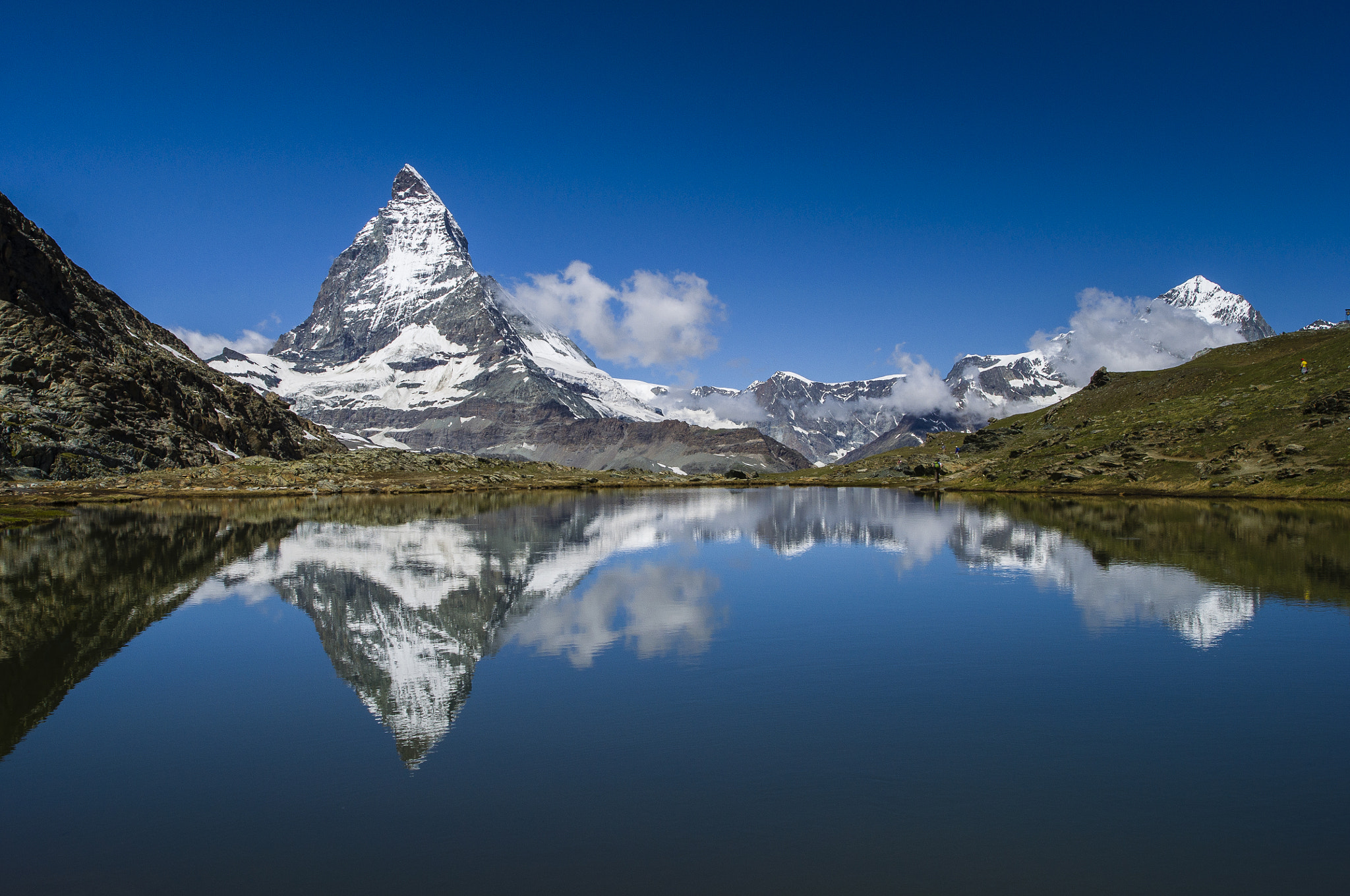 Nikon AF-S Nikkor 24mm F1.4G ED sample photo. Matterhorn in riffel see photography