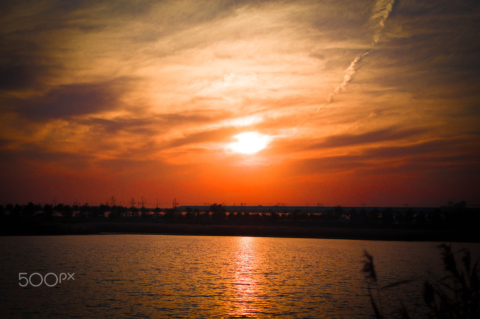 Canon EF 28-80mm f/2.8-4L sample photo. The sunset at lake  in summer photography