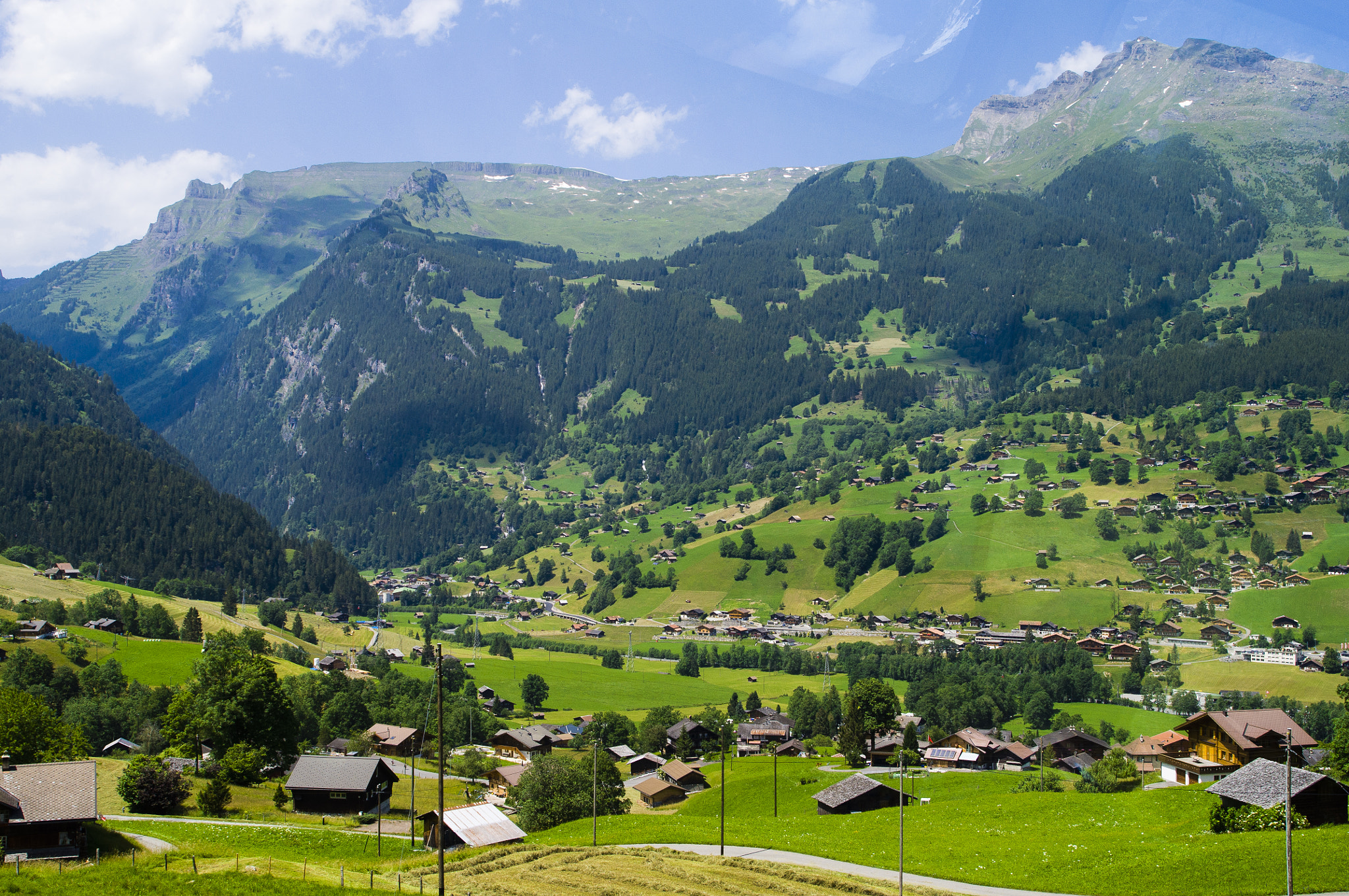 Nikon D90 + Nikon AF-S Nikkor 24mm F1.4G ED sample photo. Grindelwald photography