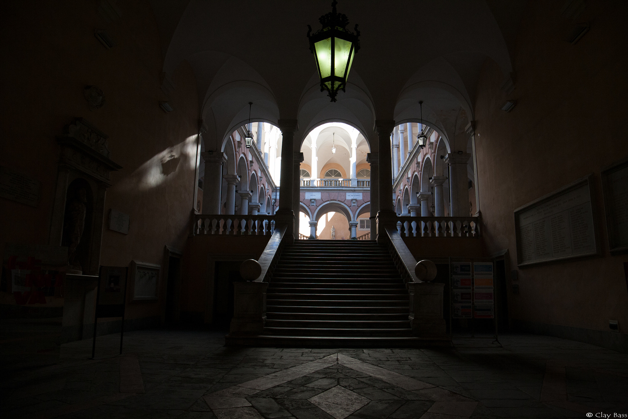 Canon EF 24-105mm F3.5-5.6 IS STM sample photo. La suggestiva atmosfera dei palazzi genovesi photography