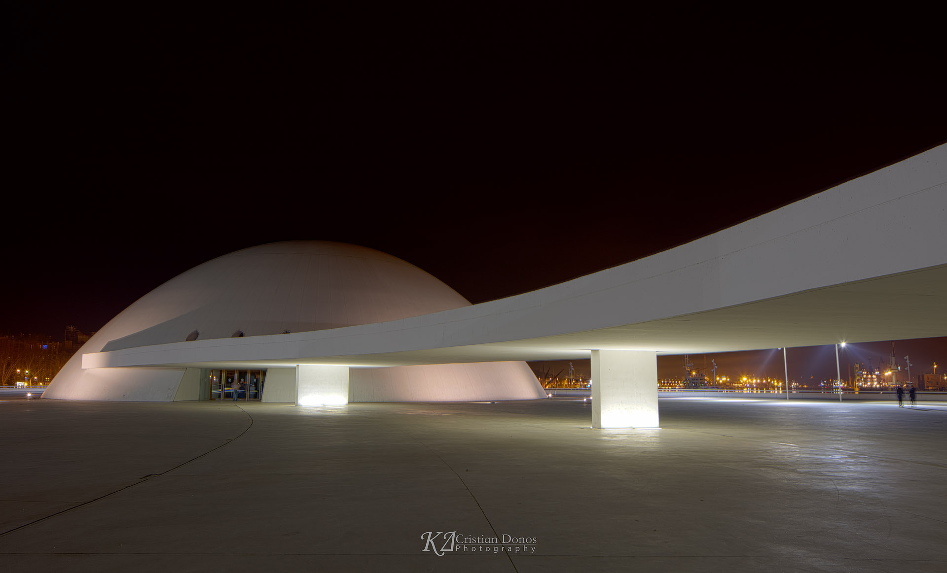Canon TS-E 24.0mm f/3.5 L II sample photo. Niemeyer center photography