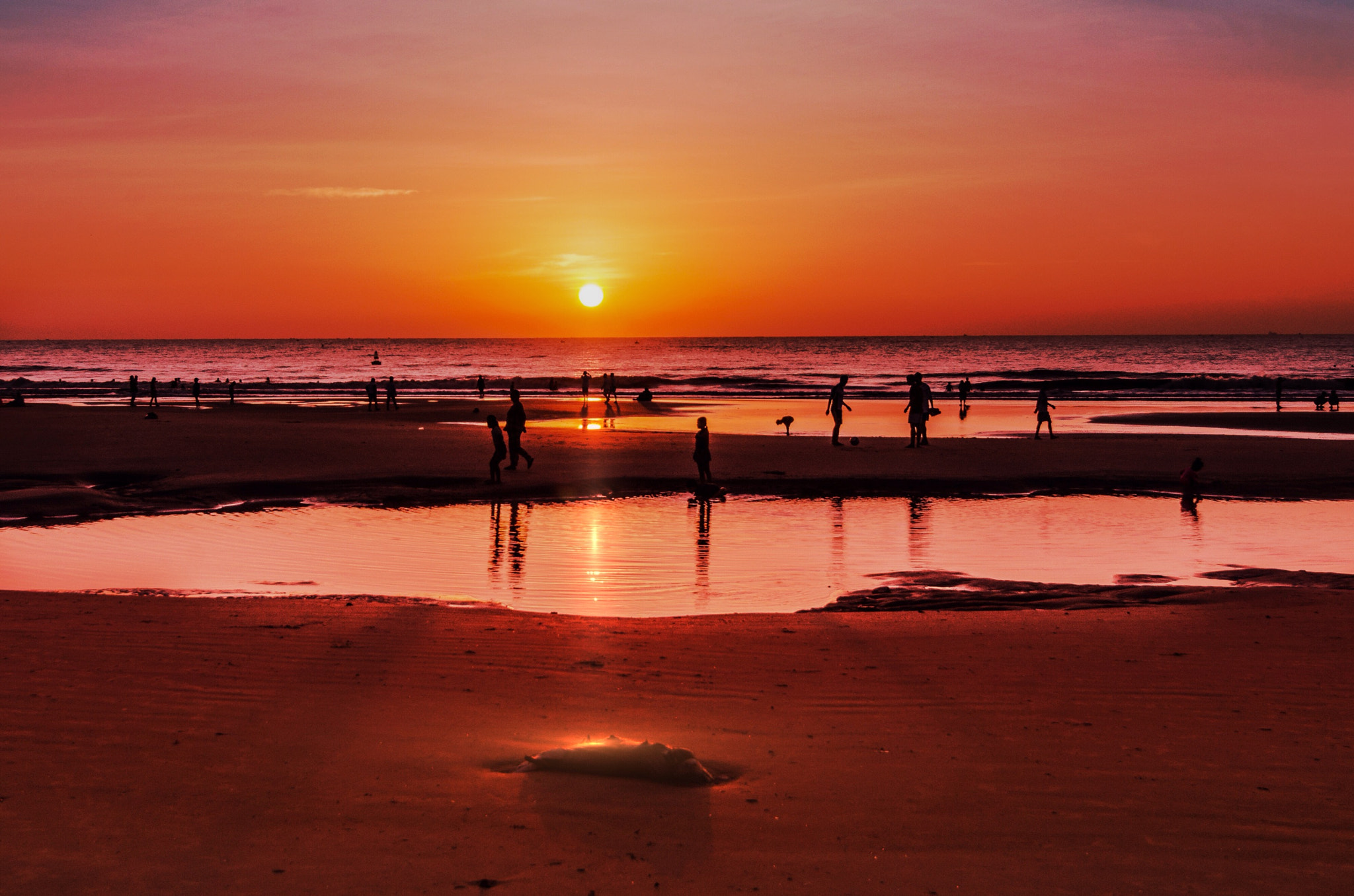 Nikon AF-S Nikkor 16-35mm F4G ED VR sample photo. Sunrise on vung tau photography
