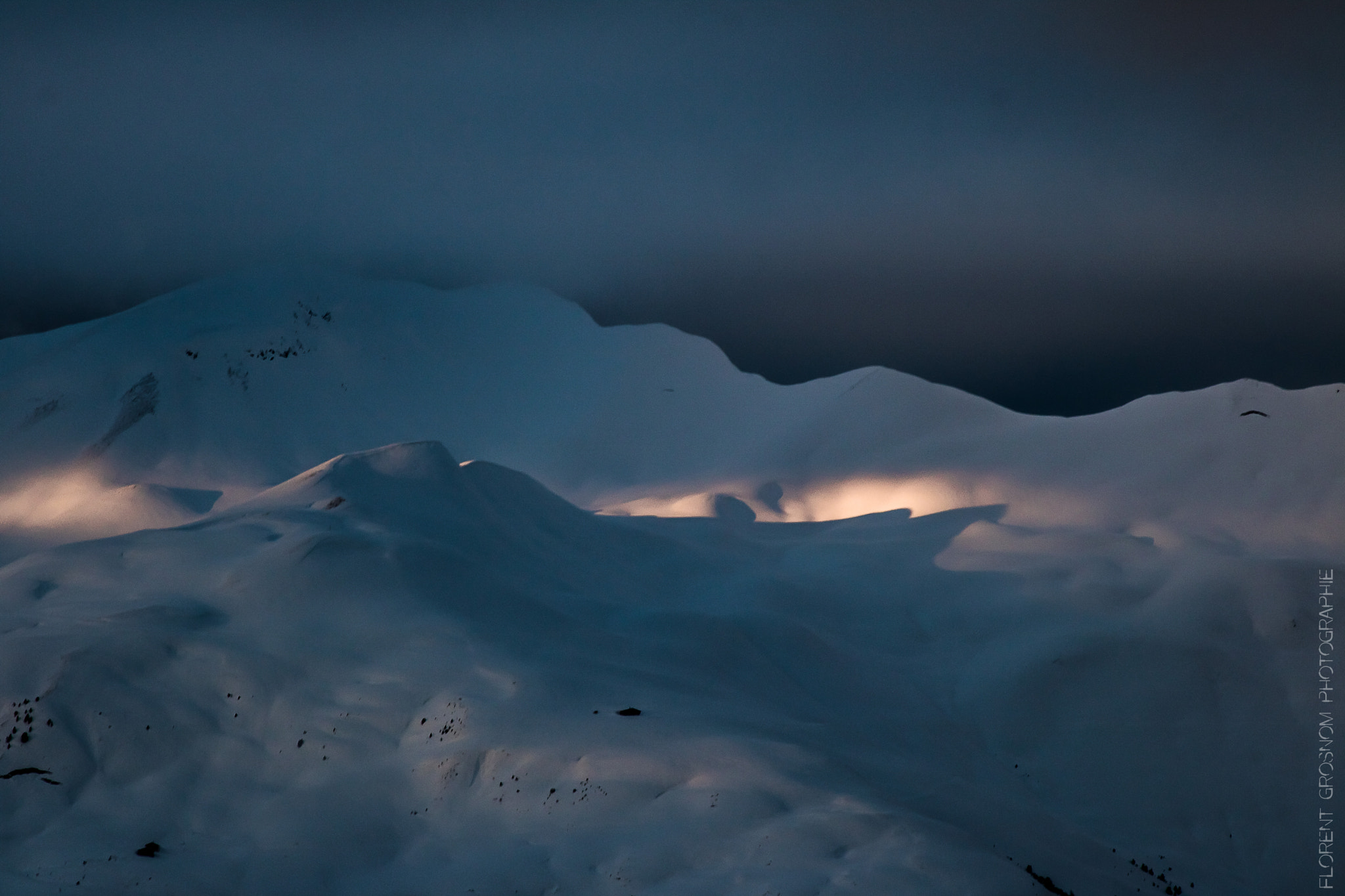Canon EOS 760D (EOS Rebel T6s / EOS 8000D) sample photo. Quiet  snowy sunset photography