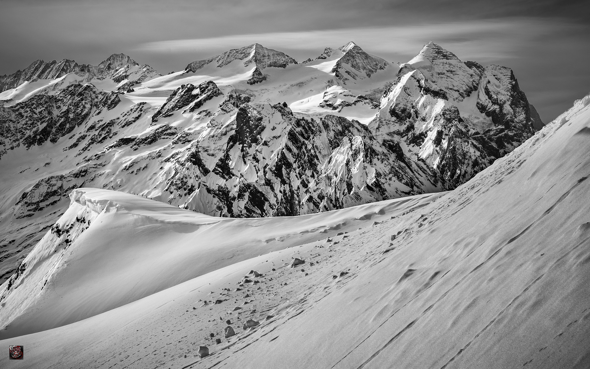 Leica APO-Summicron-M 90mm F2 ASPH sample photo. Winter: rosenhorn (3'689 m.ü.m), mittelhorn (3'704 m.ü.m.), wetterhorn (3'692 m.ü.m.) photography